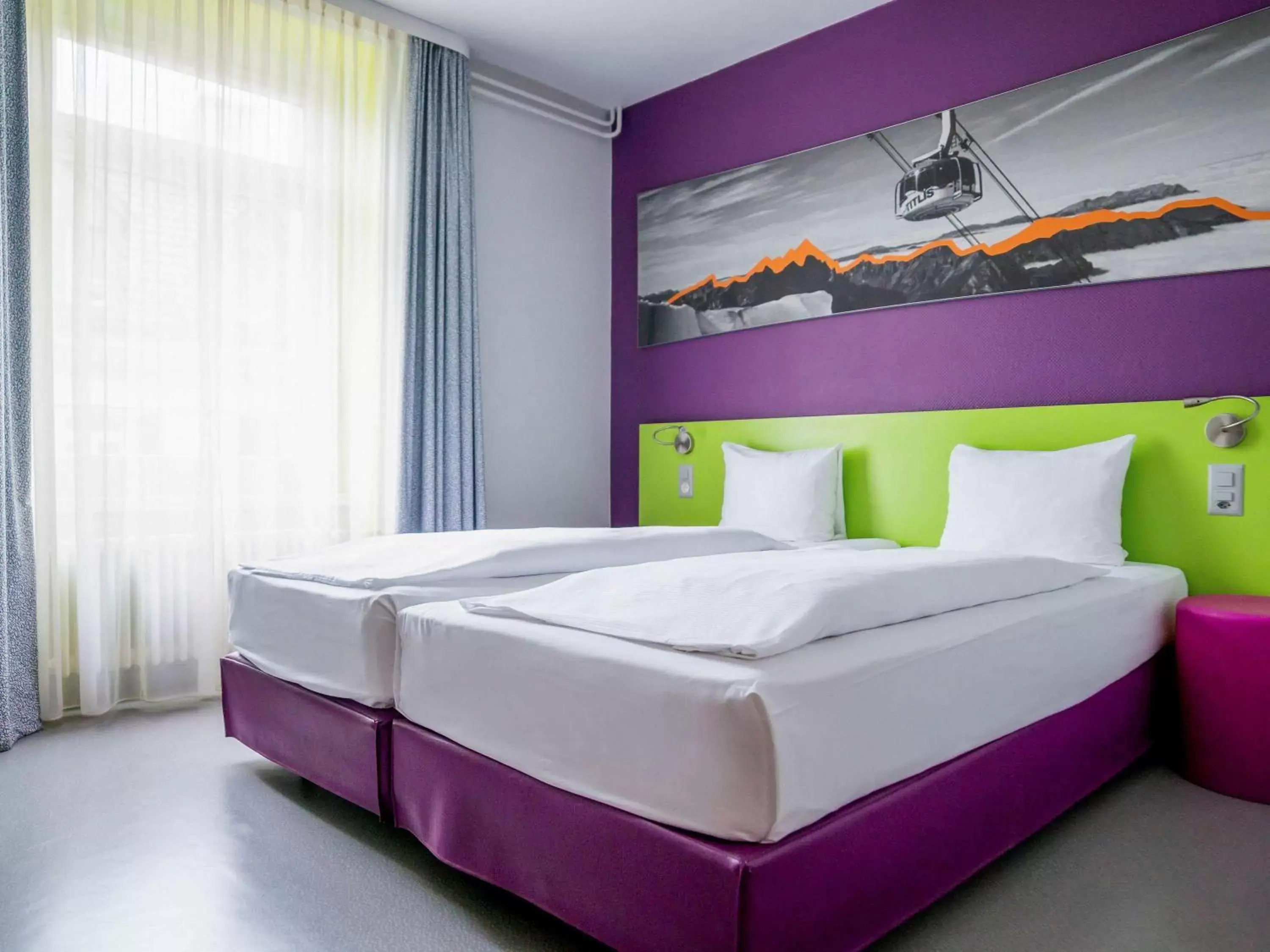 Photo of the whole room, Bed in ibis Styles Luzern