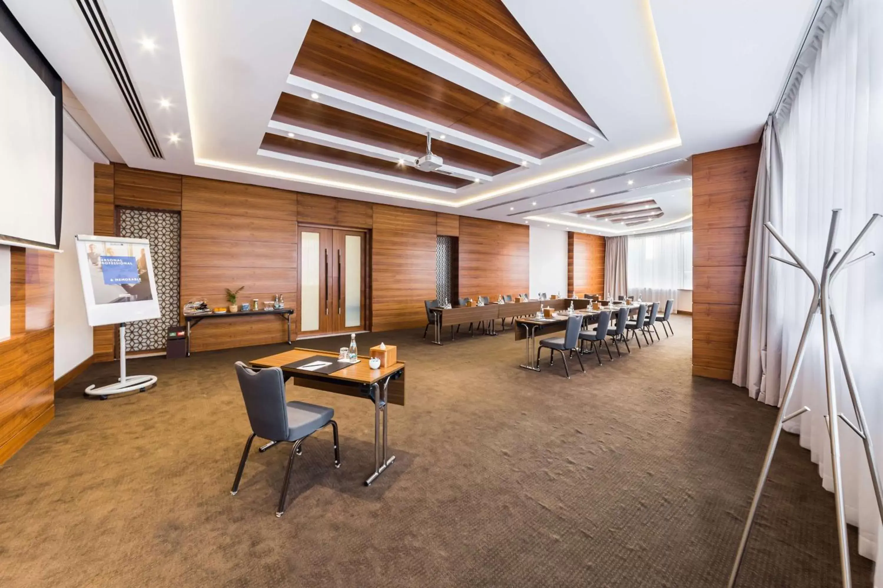 Meeting/conference room, Business Area/Conference Room in Radisson Blu Hotel, Dubai Waterfront