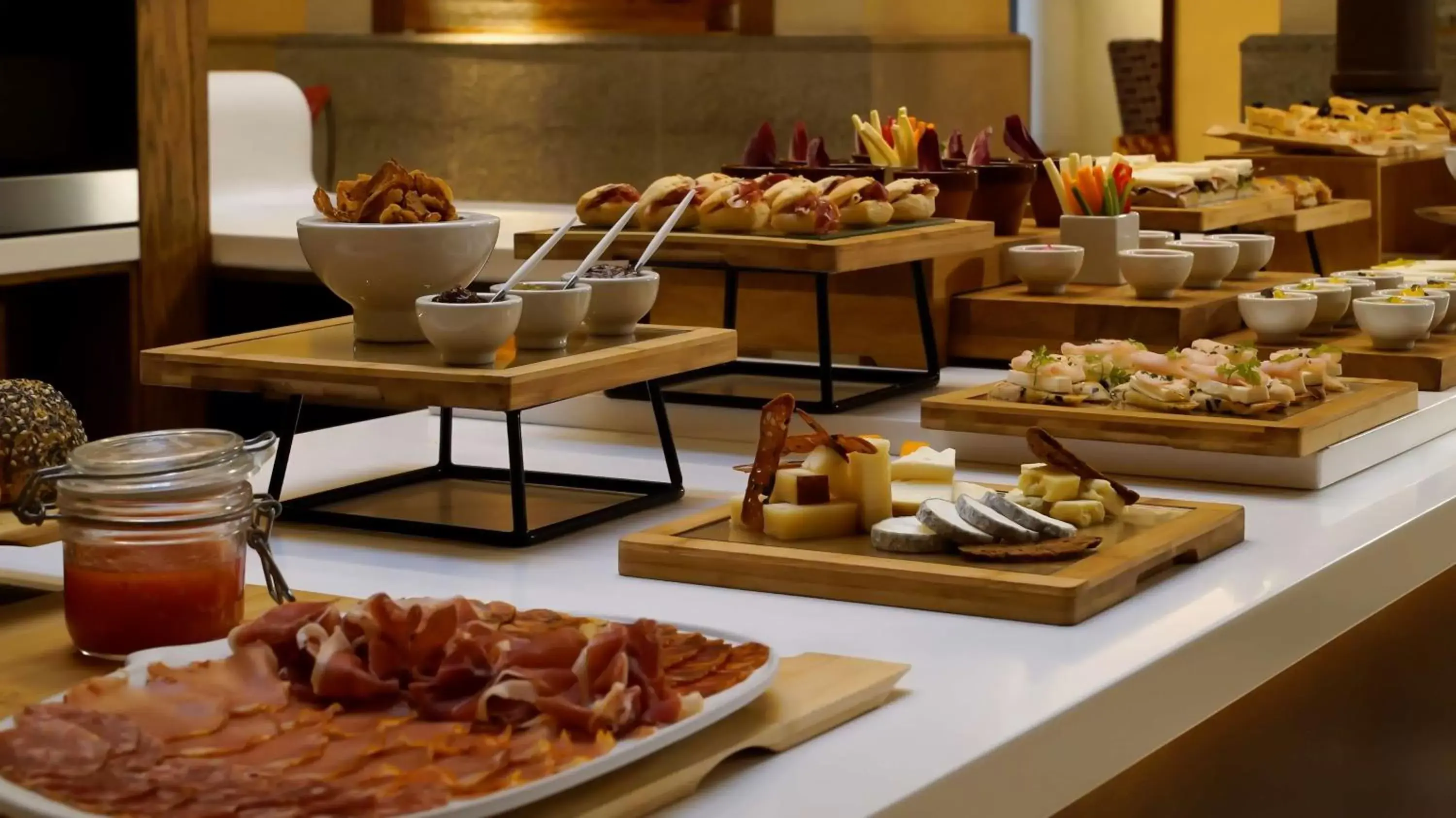Breakfast, Food in NH Collection Madrid Palacio de Tepa