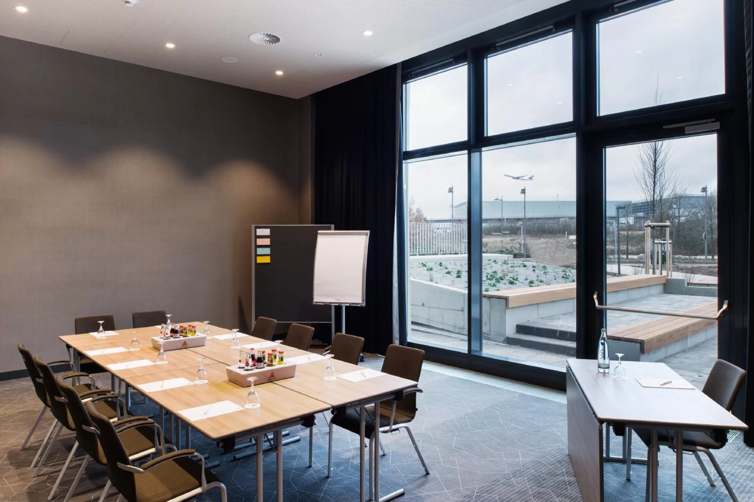 Meeting/conference room in Holiday Inn Frankfurt Airport by IHG