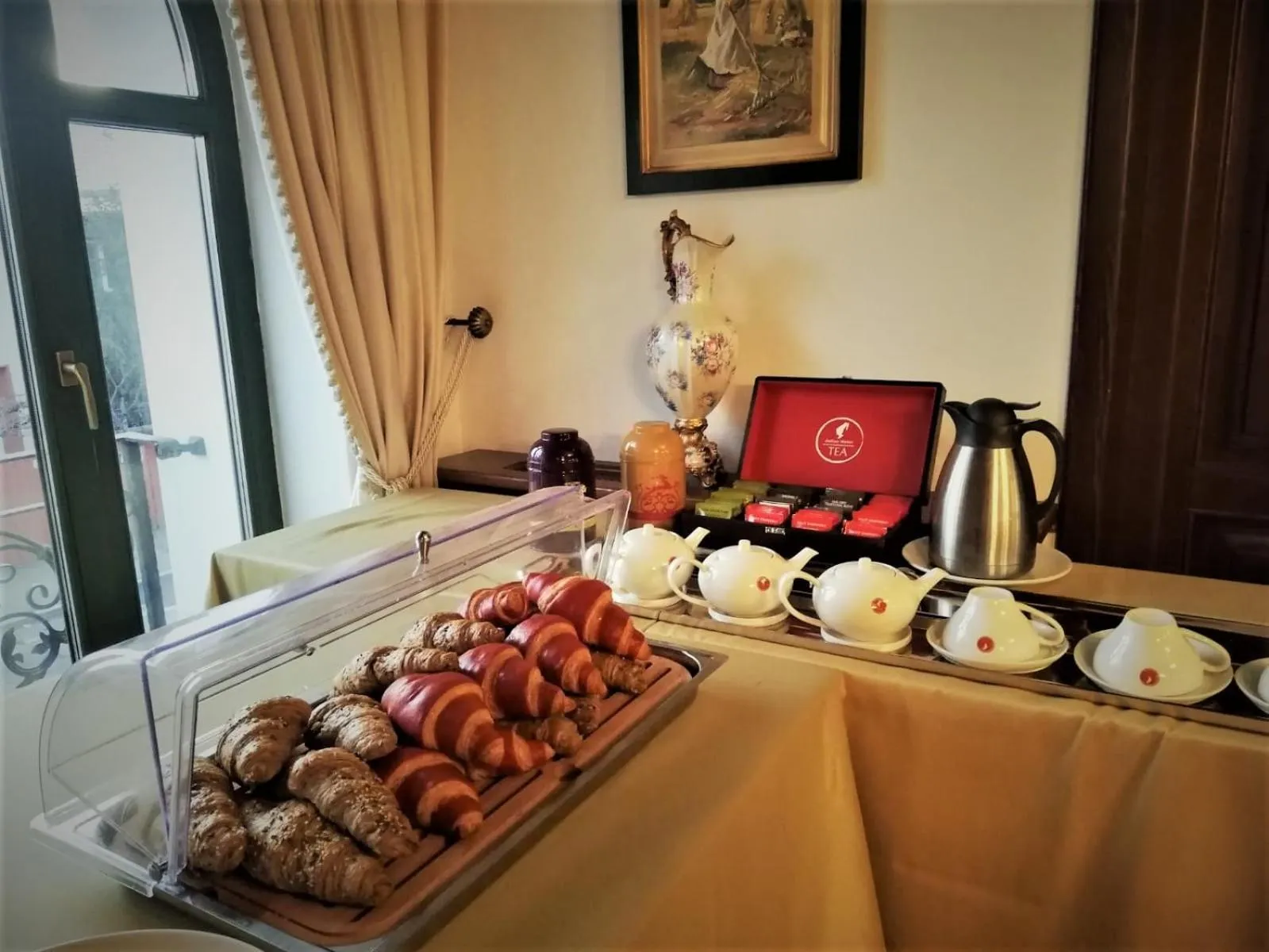 Breakfast in Casa Comana Boutique Hotel