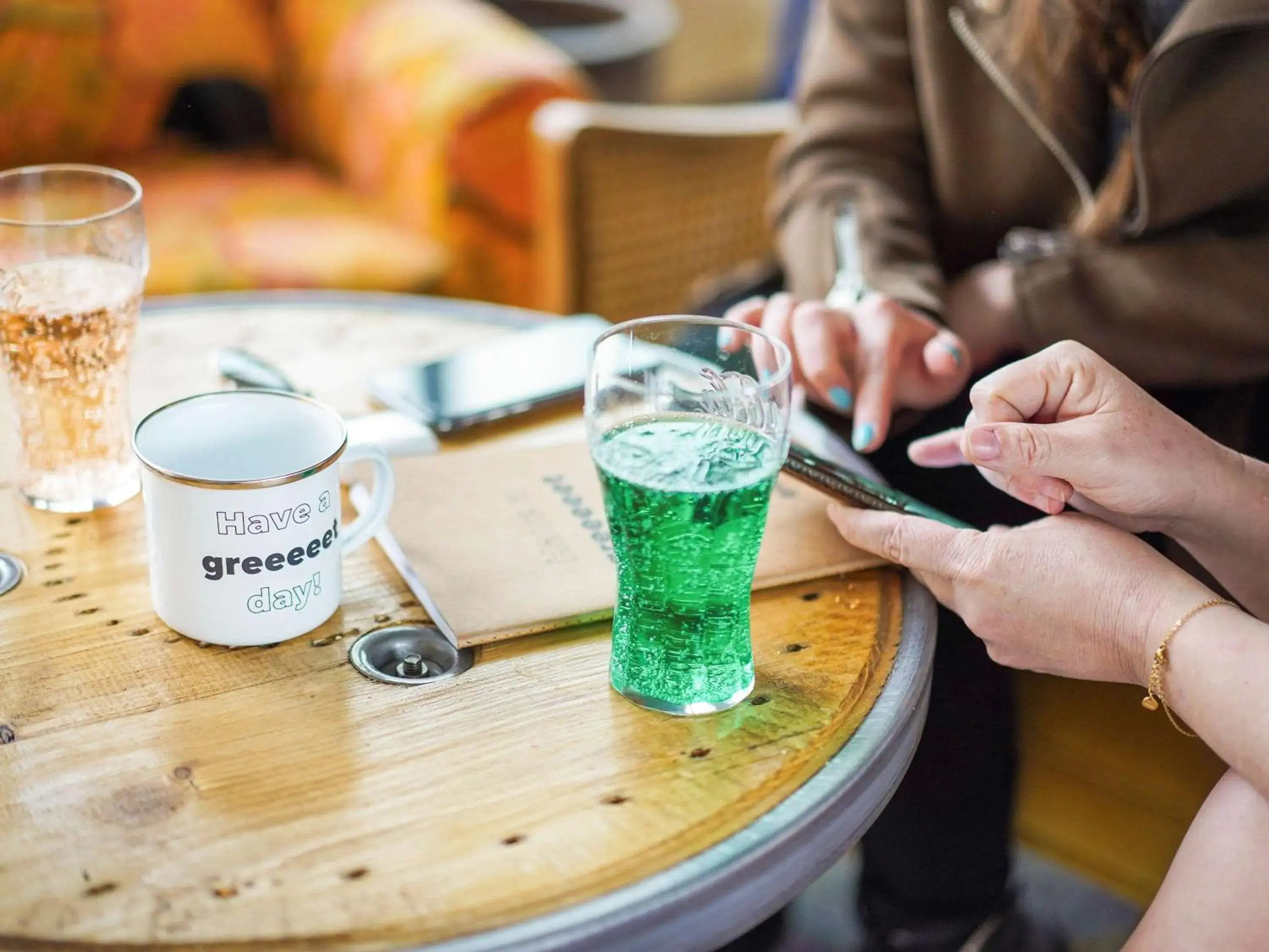 Lounge or bar in greet Hotel Bordeaux Aeroport