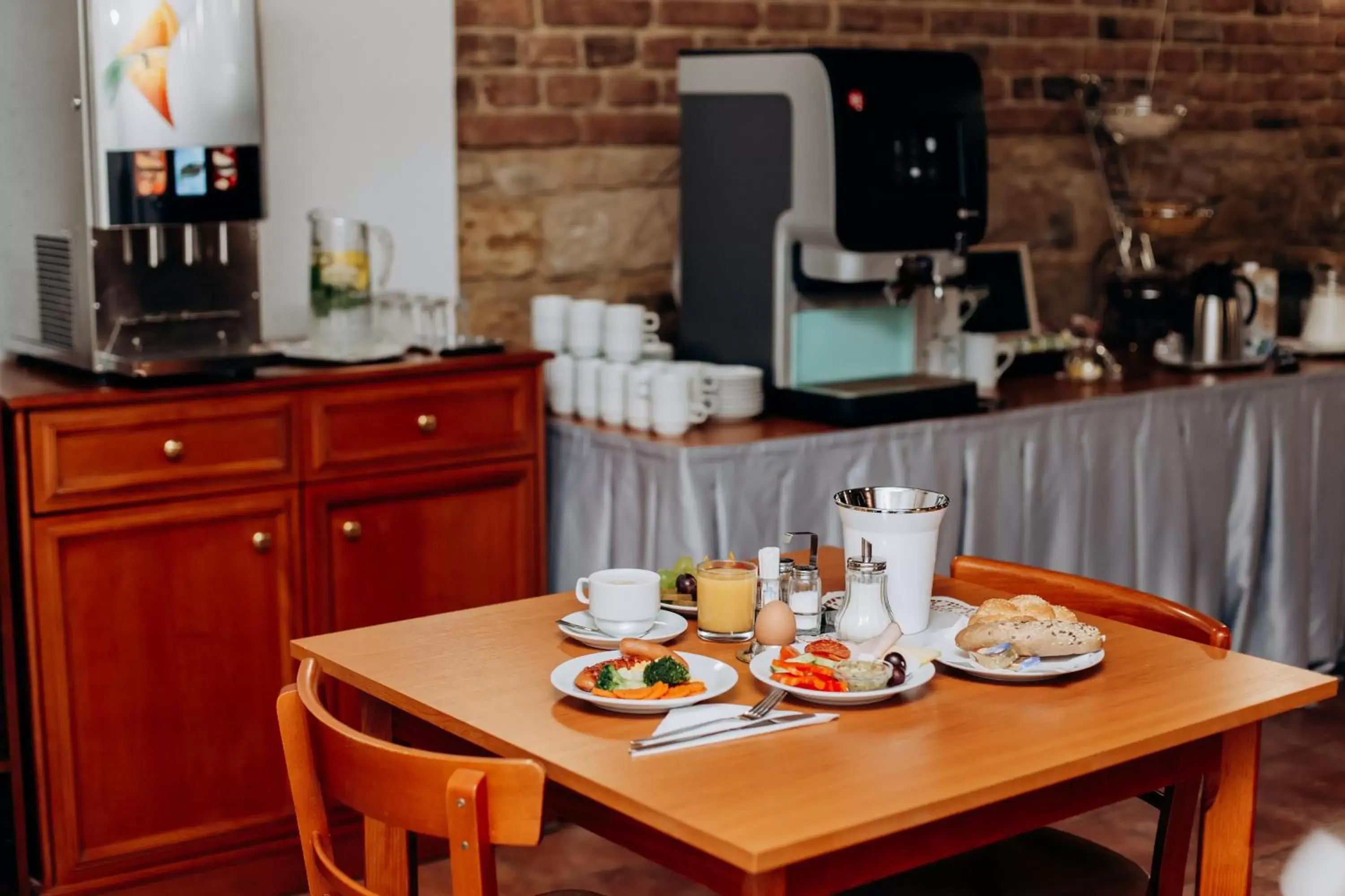 Breakfast in Alton Breakfast in Alton