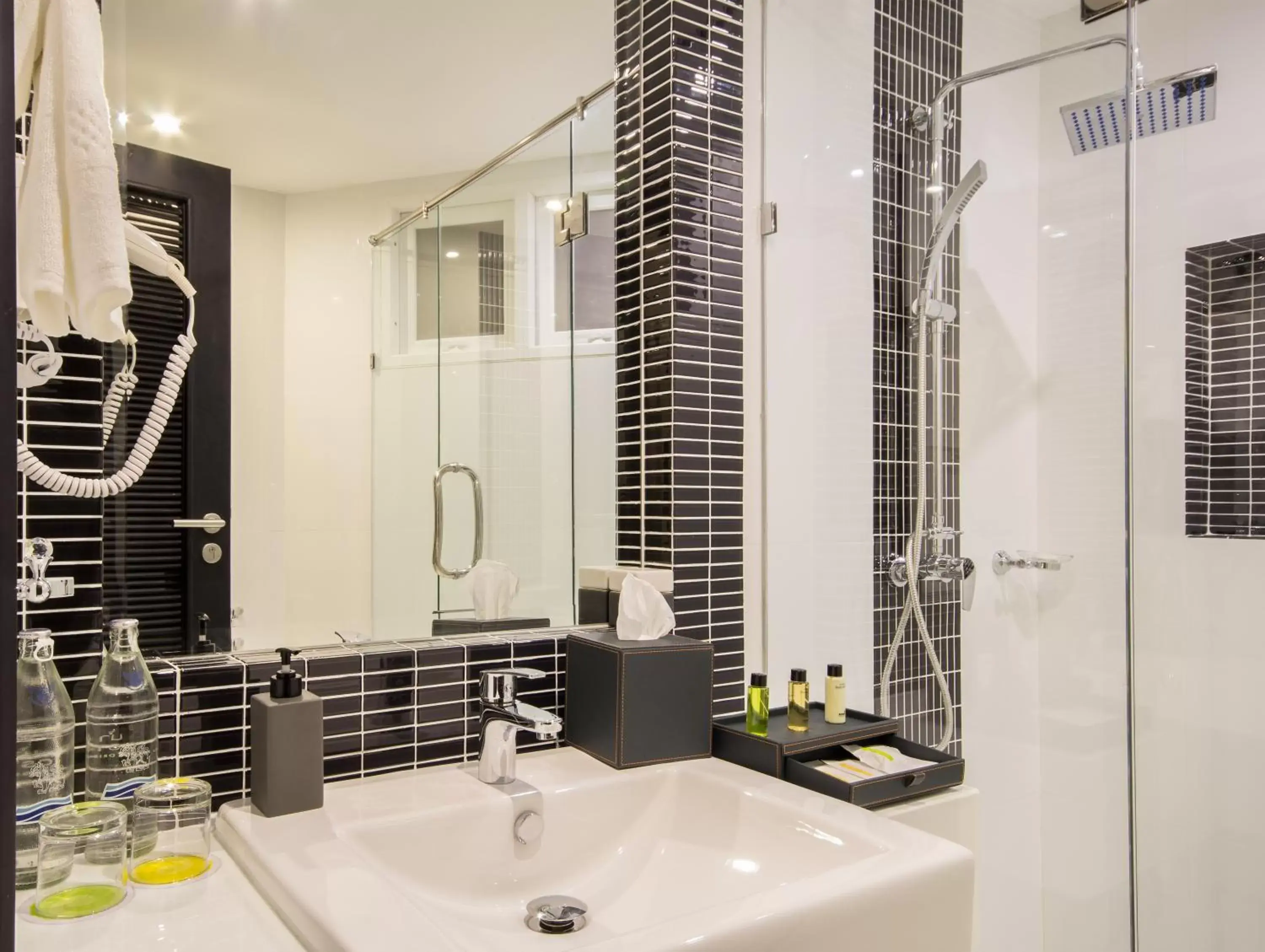 Shower, Bathroom in Nova Suites Pattaya by Compass Hospitality