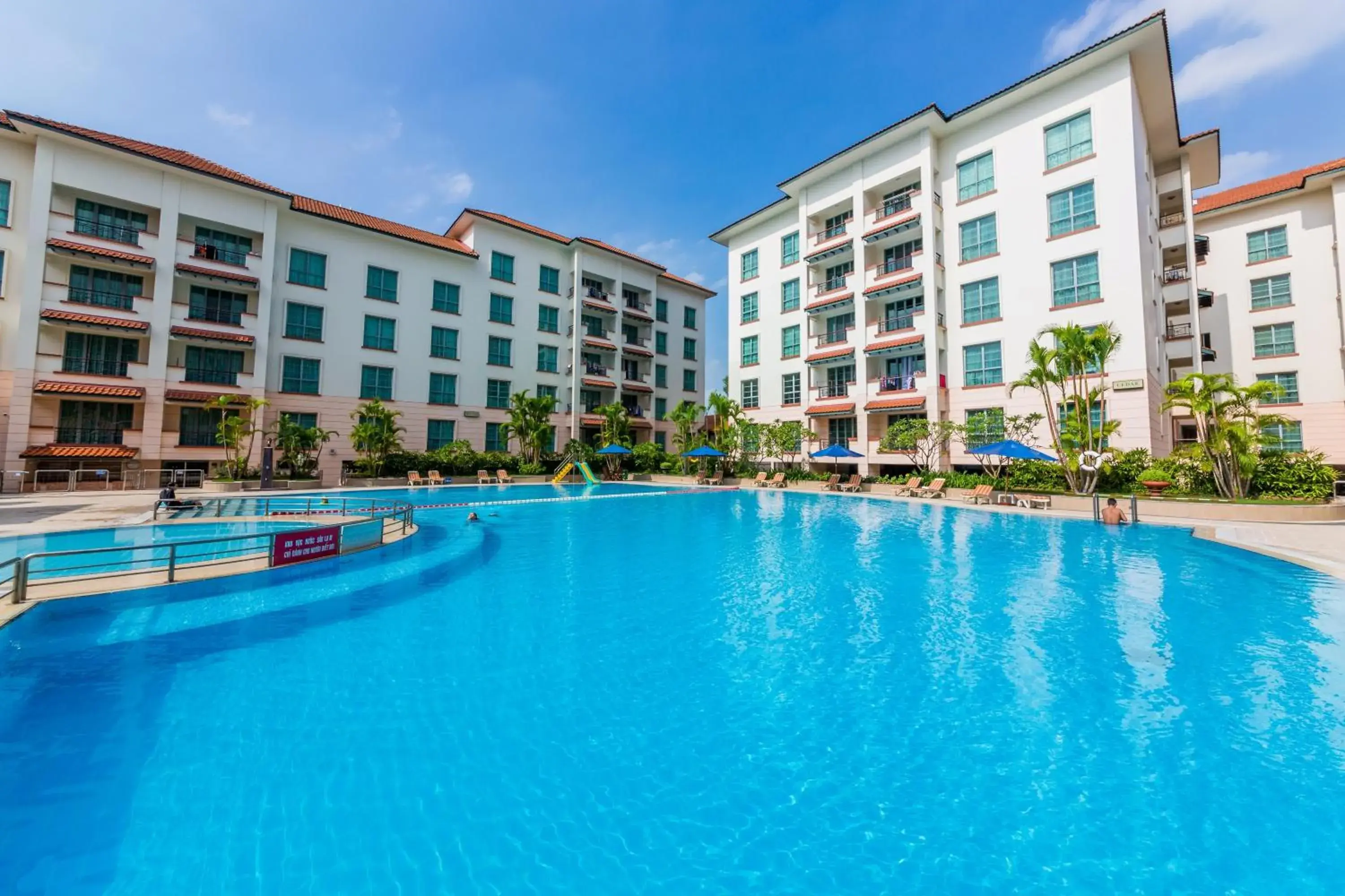 Property building, Swimming Pool in Diamond Westlake Suites