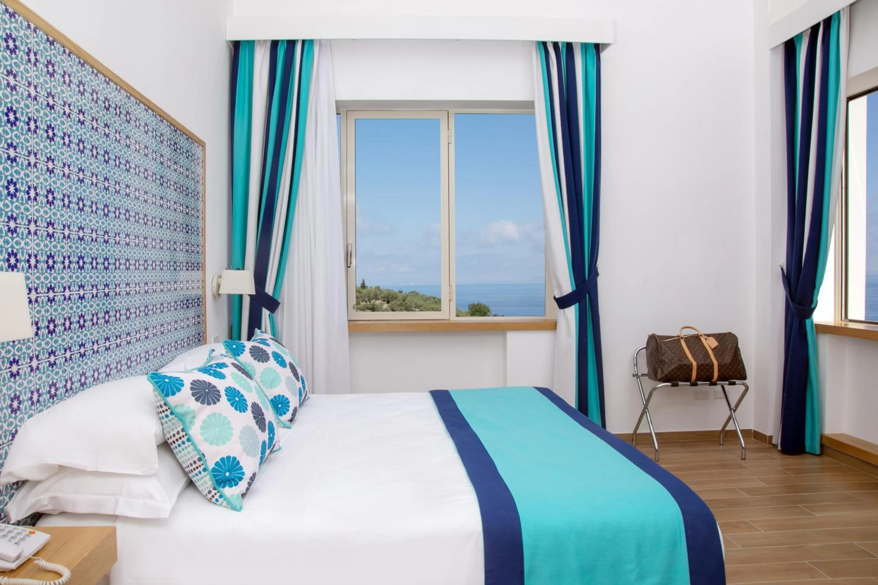 Bedroom, Bed in Hotel Miramare