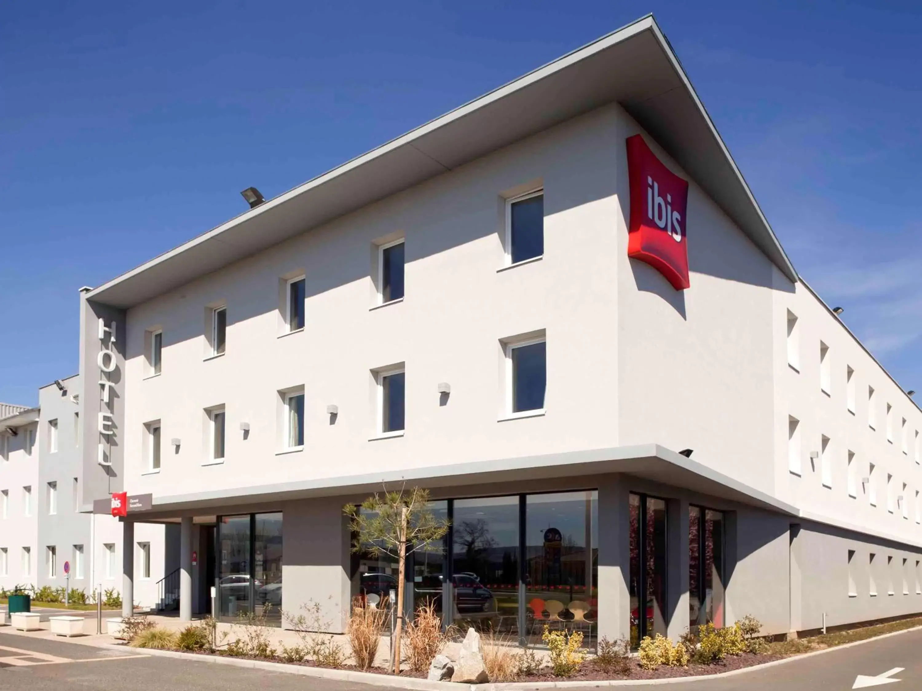 Property building in ibis Clermont Ferrand Nord Riom Property building in ibis Clermont Ferrand Nord Riom