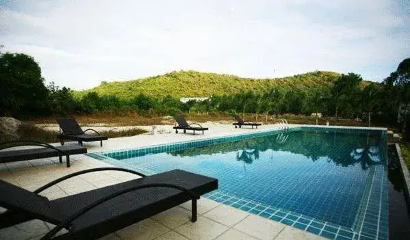 Balcony/Terrace, Swimming Pool in White@Sea Resort