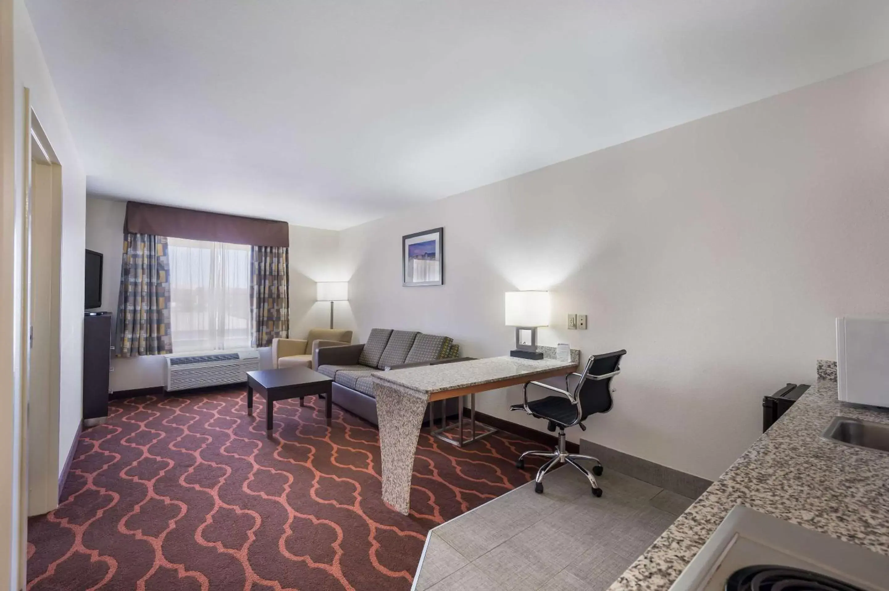 Photo of the whole room in Quality Inn & Suites Huntsville Research Park Area