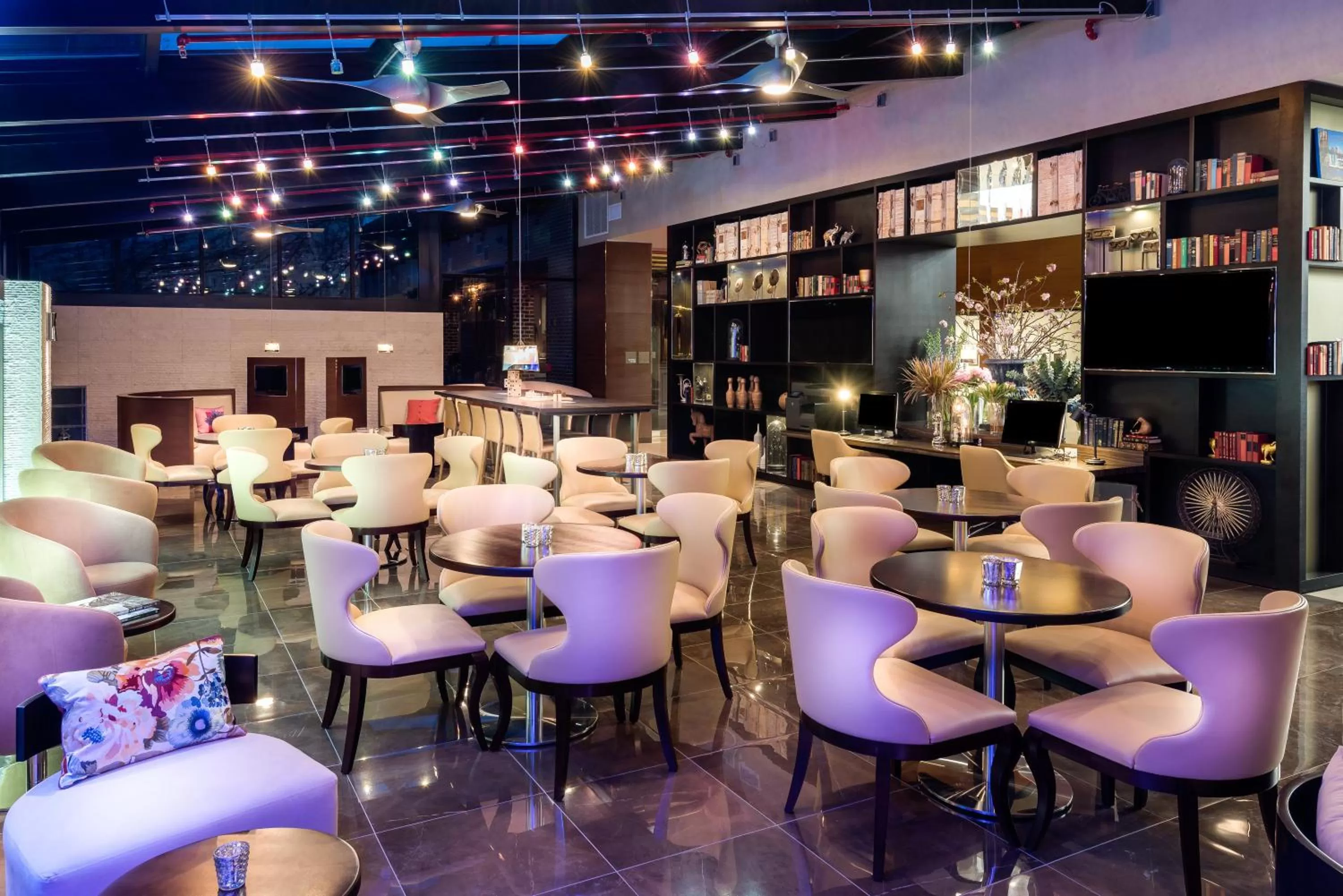 Property building in Holiday Inn Brooklyn Downtown by IHG