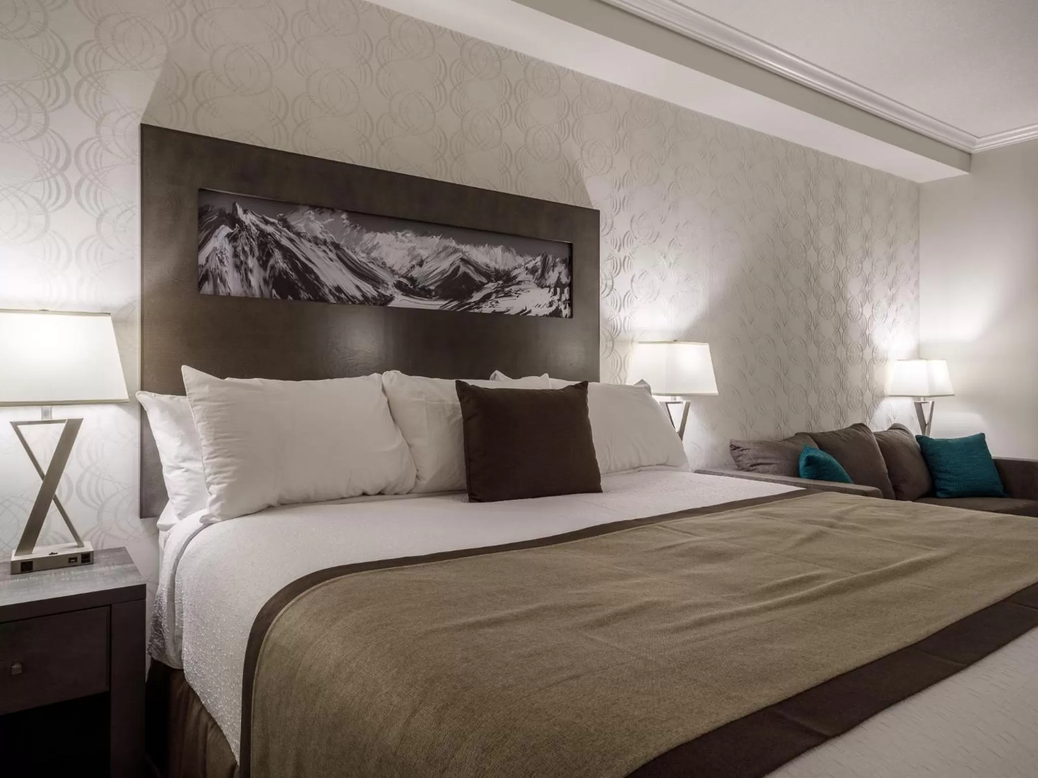 Bed in Ramada by Wyndham Revelstoke