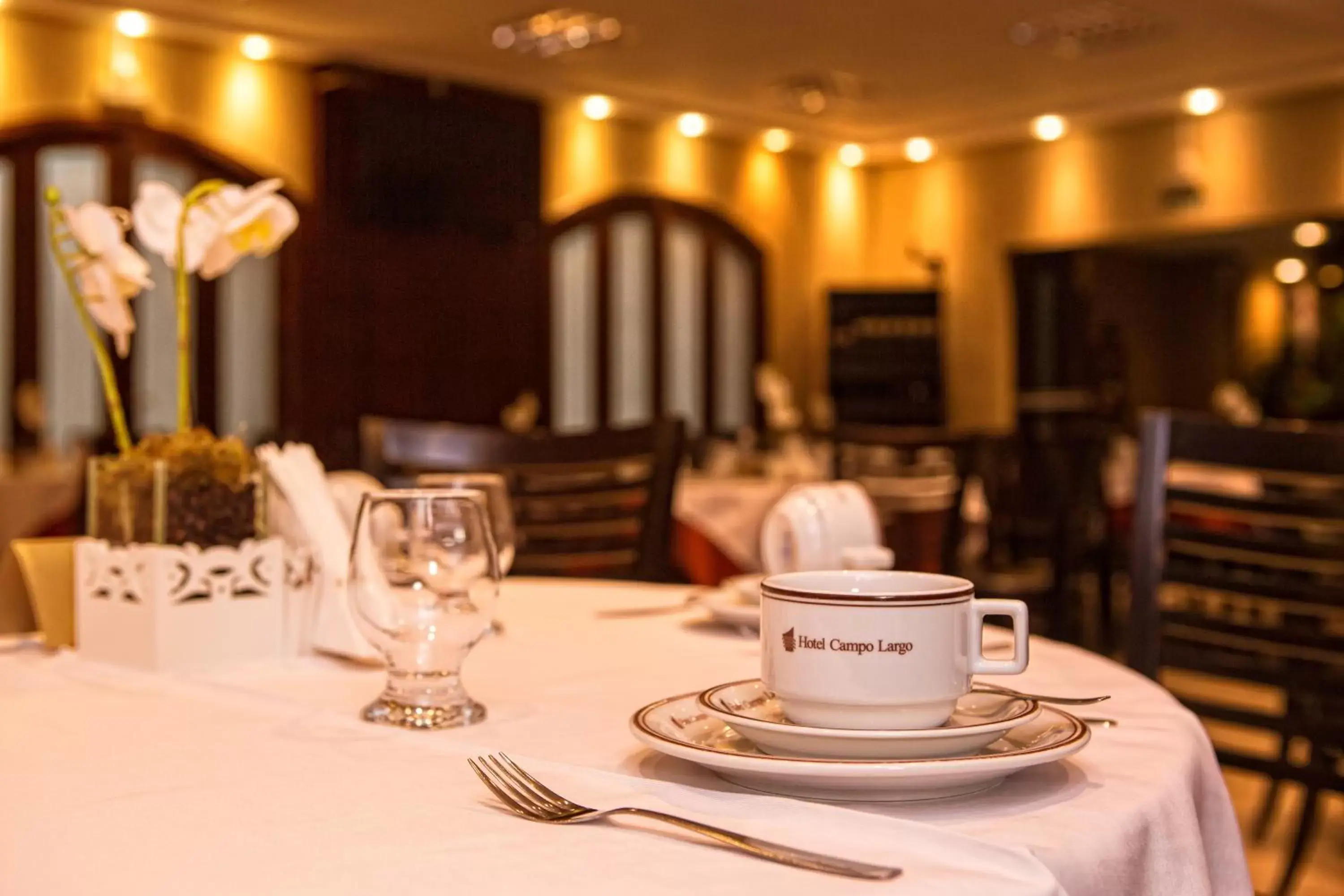 Buffet breakfast in Hotel Campo Largo Comfort Buffet breakfast in Hotel Campo Largo Comfort