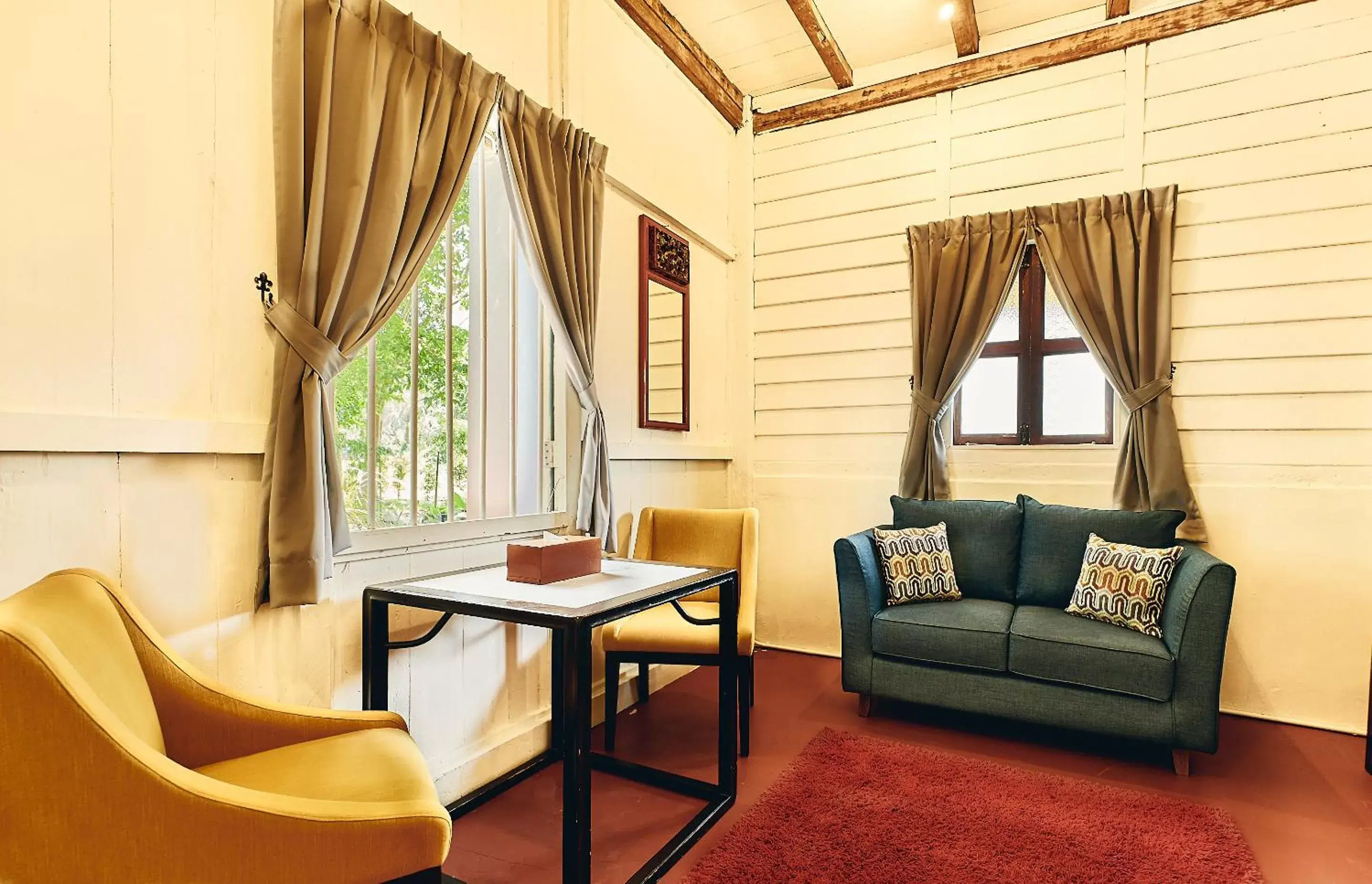 Living room, Seating Area in Temple Tree Resort