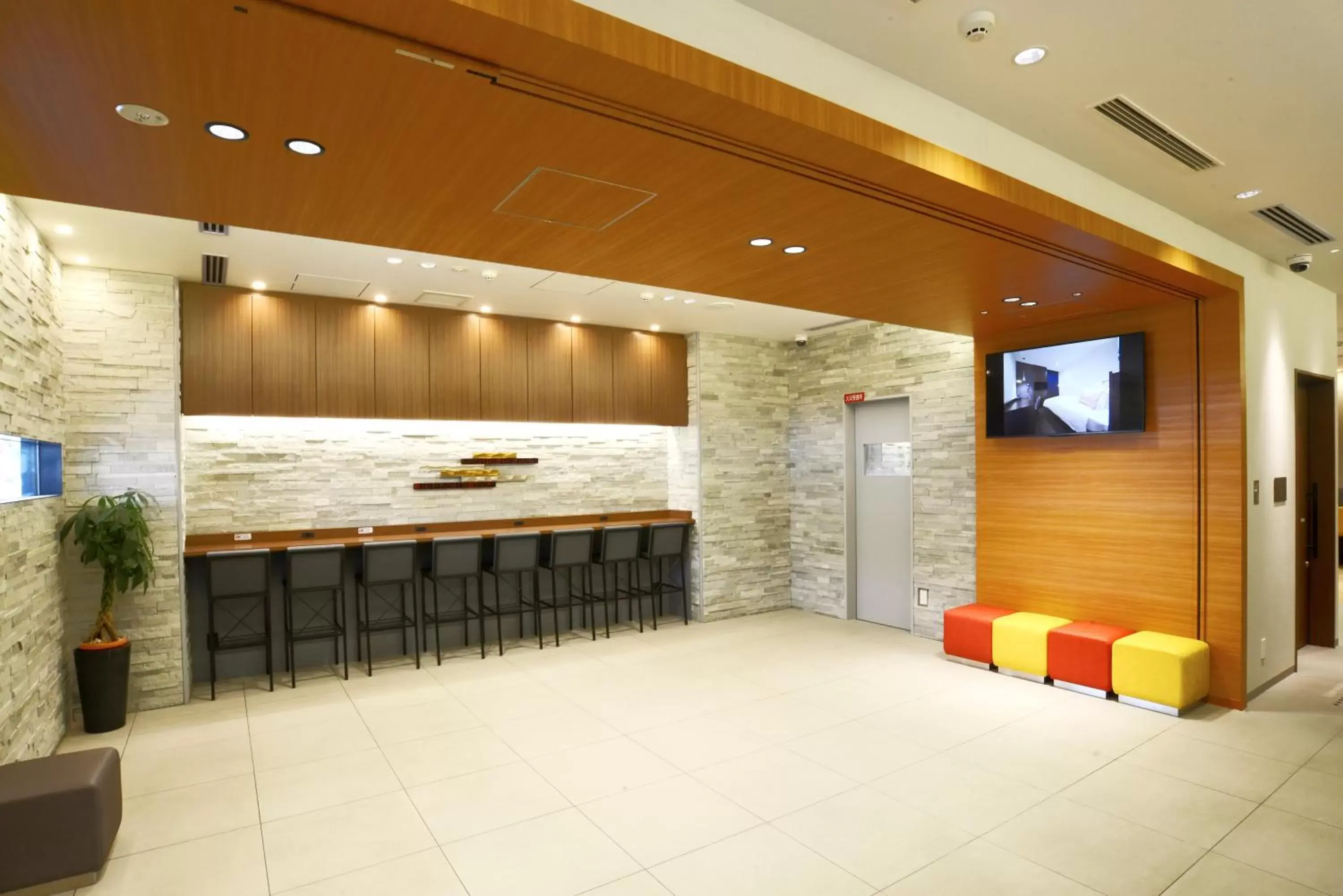 Lobby or reception in Red Roof Inn & Suites Osaka Namba Nipponbashi