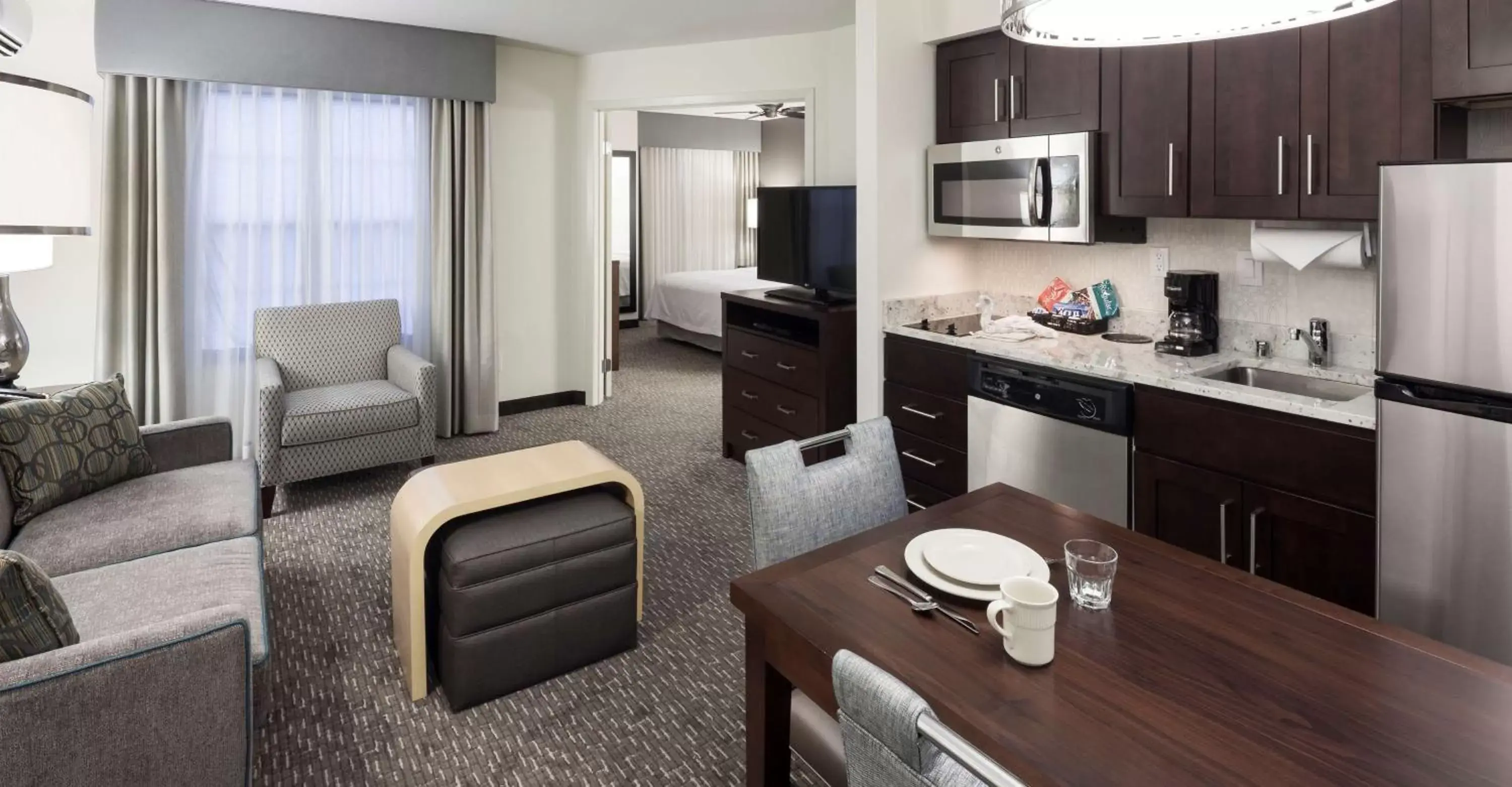 Living room in Homewood Suites by Hilton San Jose Airport-Silicon Valley