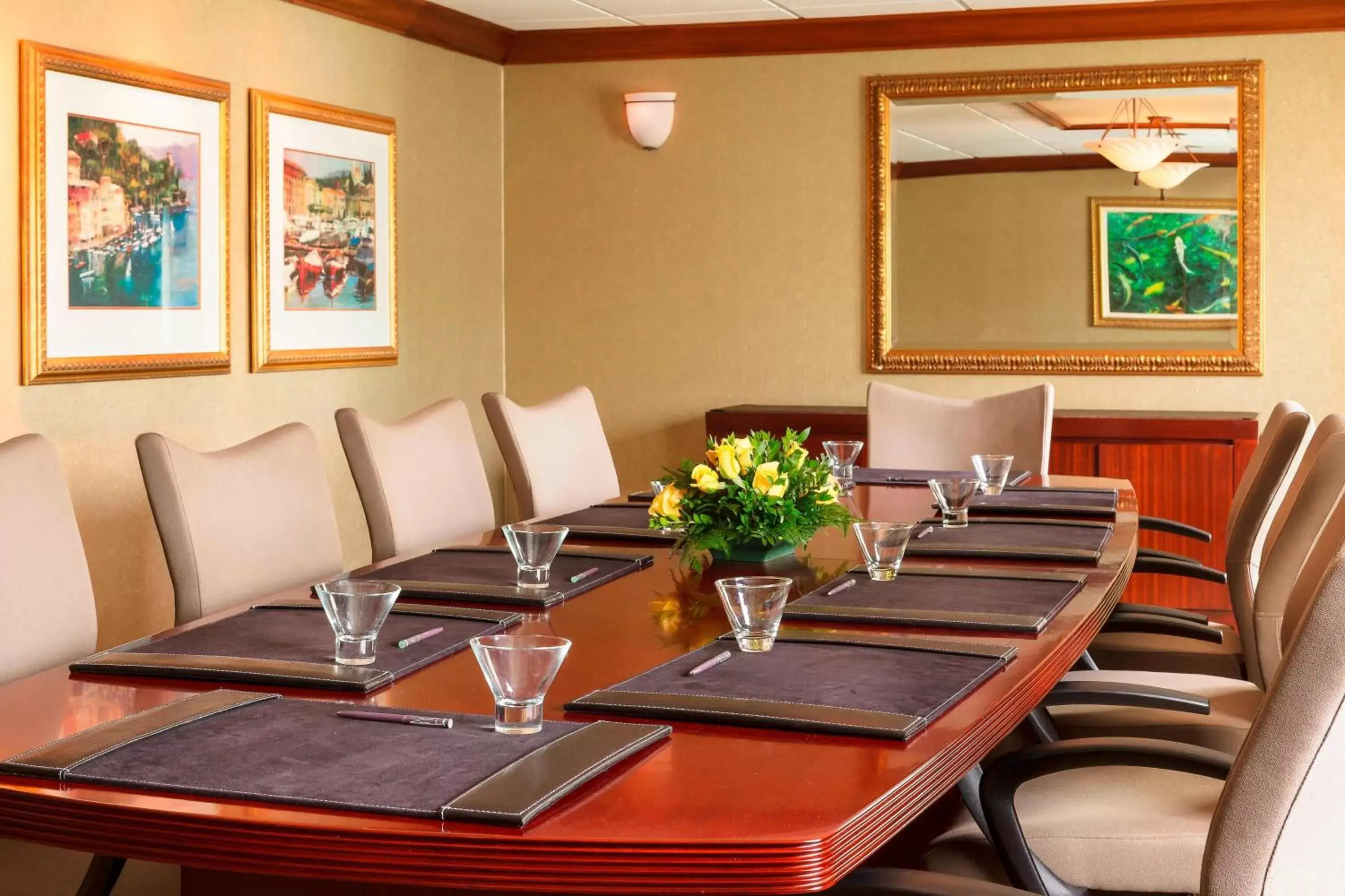 Meeting/conference room in Wyndham Omaha Hotel - West Dodge