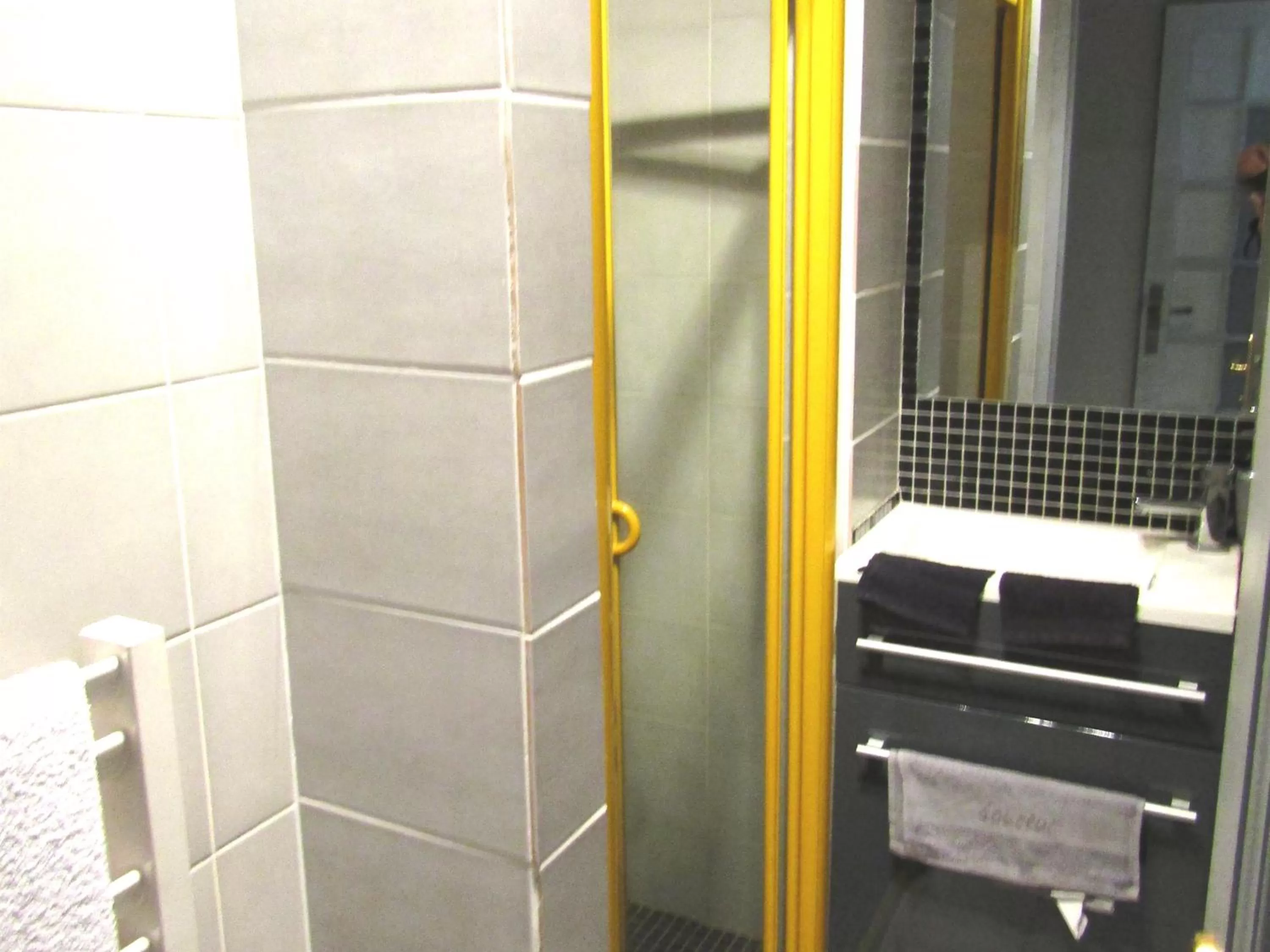 Bedroom in Chez Isa et Dens