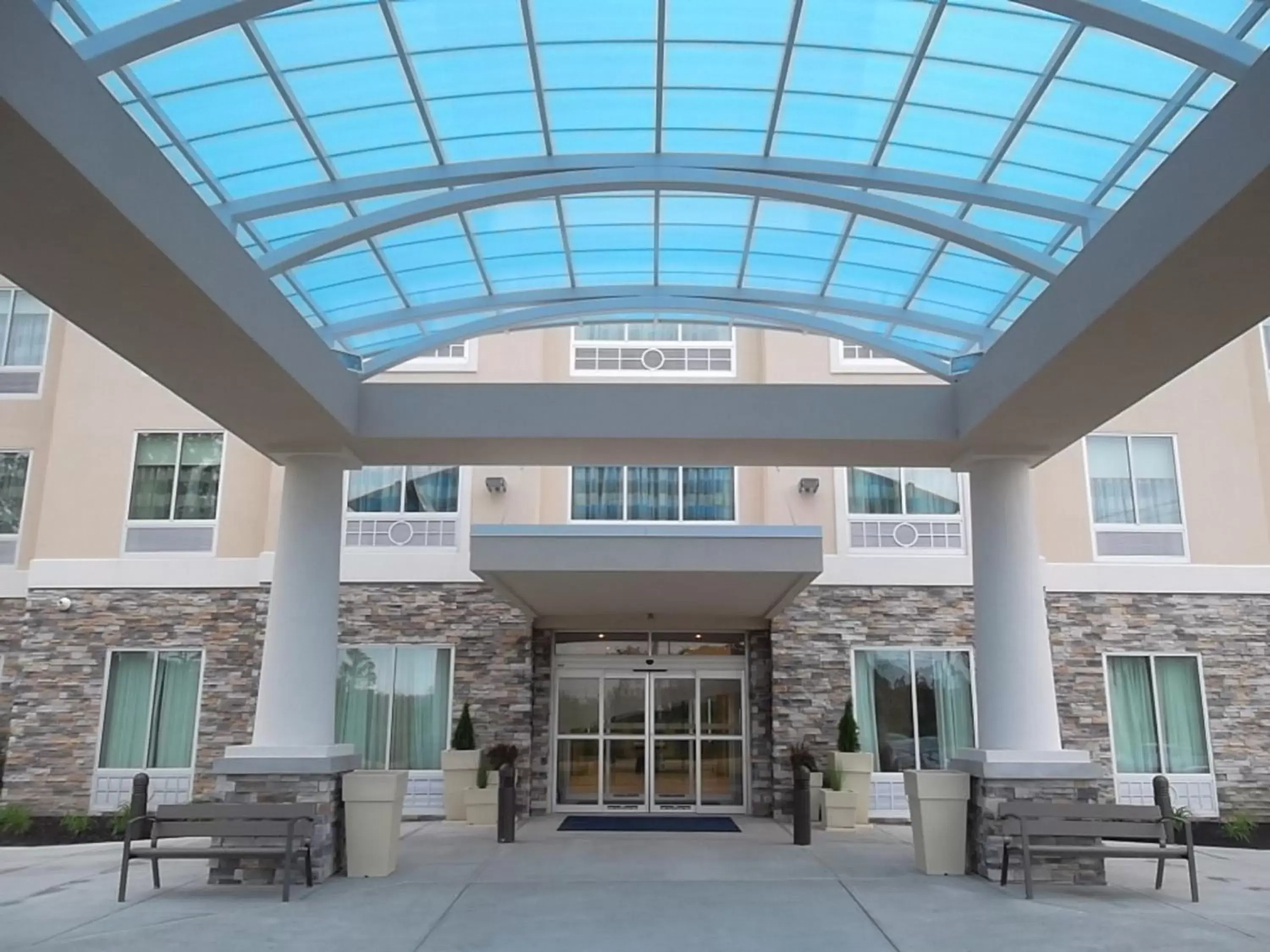 Property building in Holiday Inn Express & Suites Columbus - Easton Area by IHG Property building in Holiday Inn Express & Suites Columbus - Easton Area by IHG