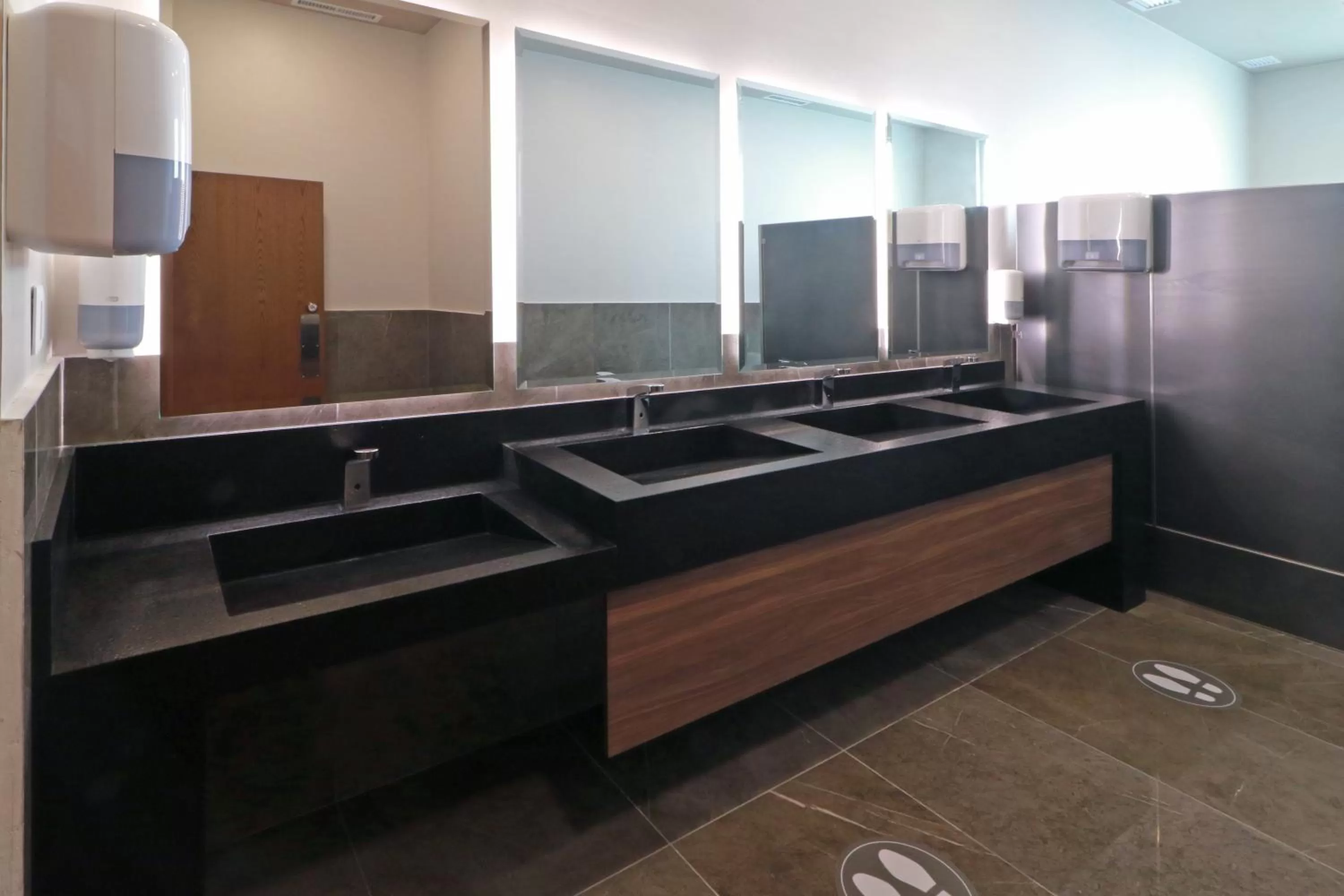 Public Bath in Holiday Inn Express - Monterrey - Fundidora by IHG