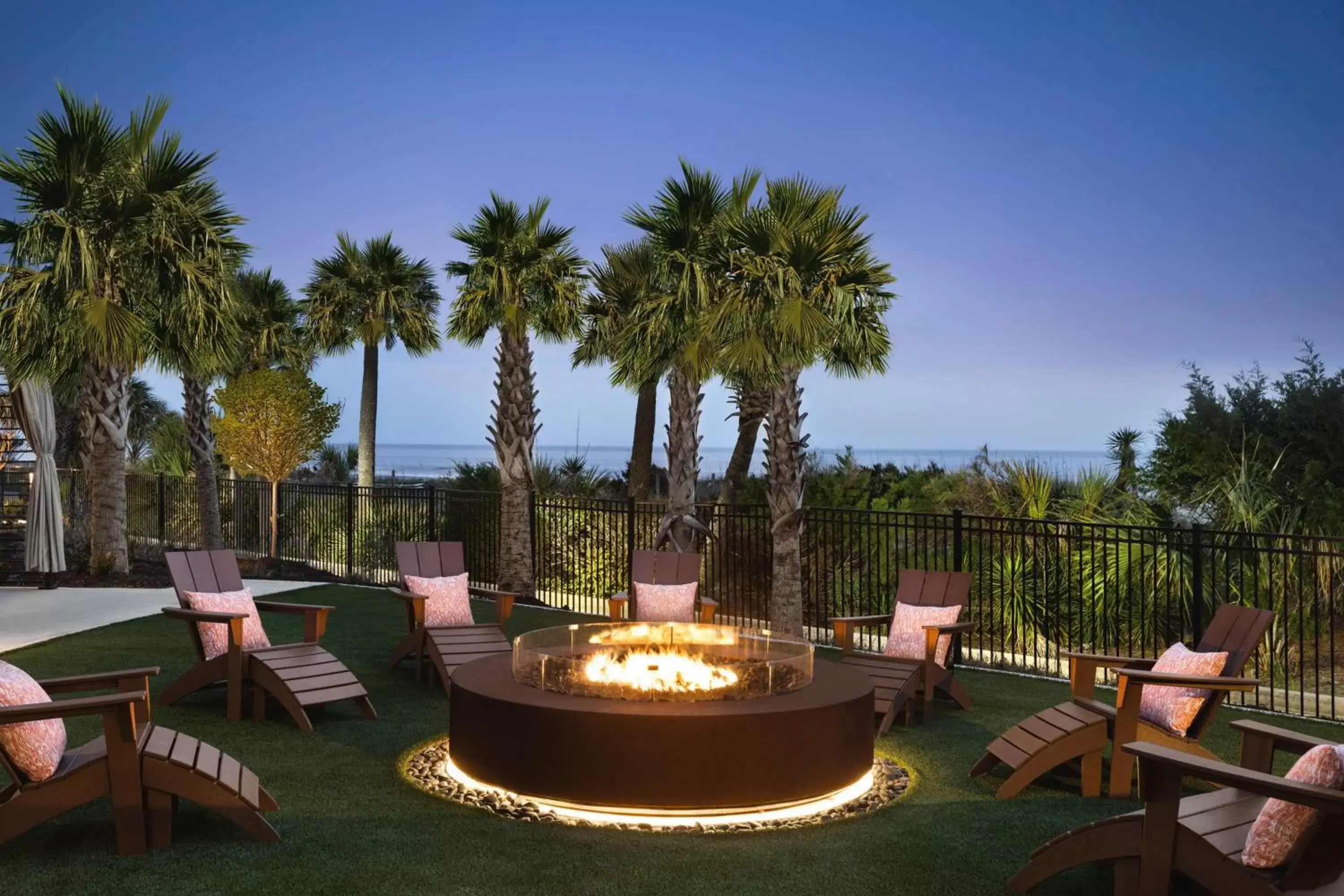Garden in Embassy Suites by Hilton Myrtle Beach Oceanfront Resort