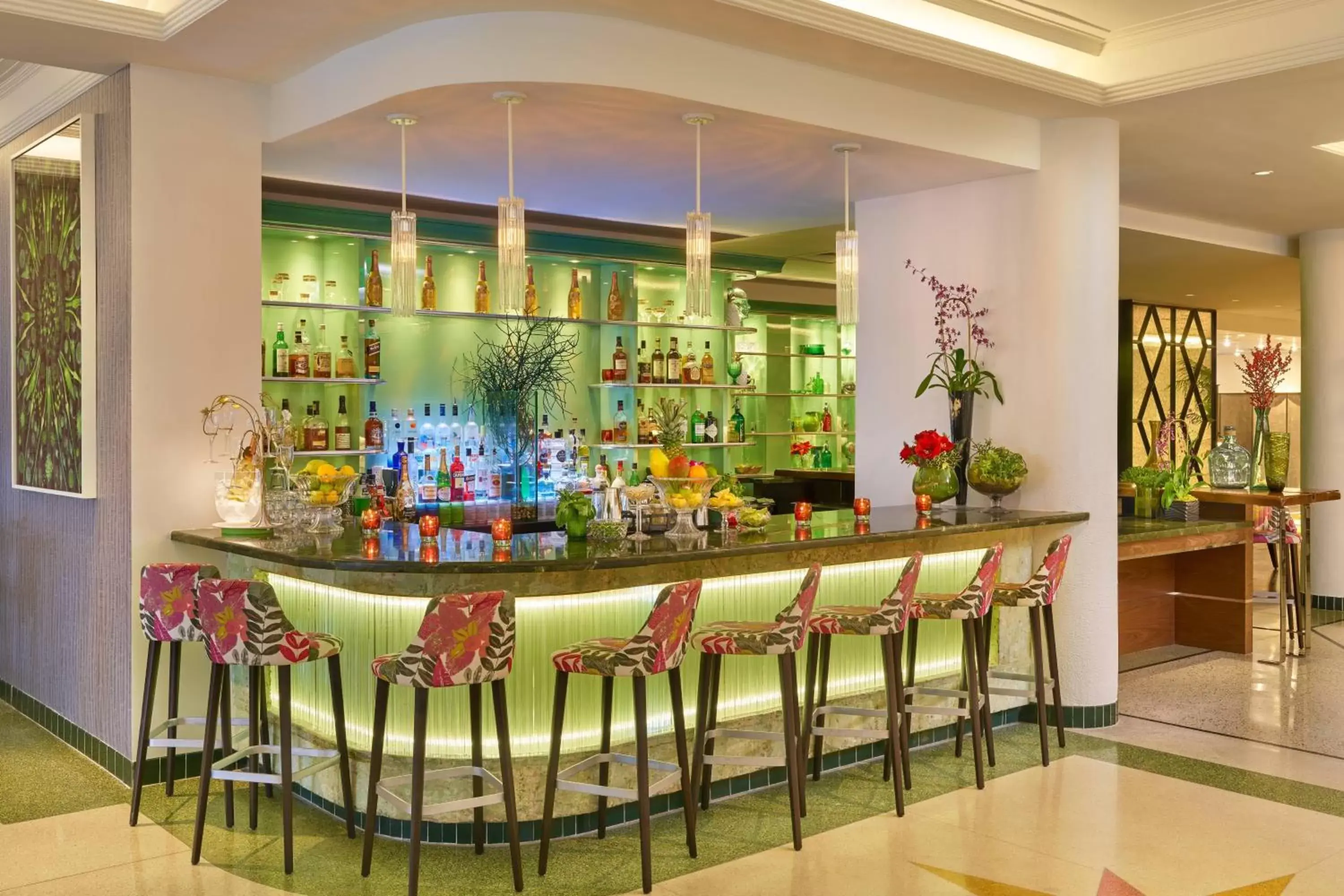 Restaurant/places to eat, Lounge/Bar in Royal Palm South Beach Miami, a Tribute Portfolio Resort