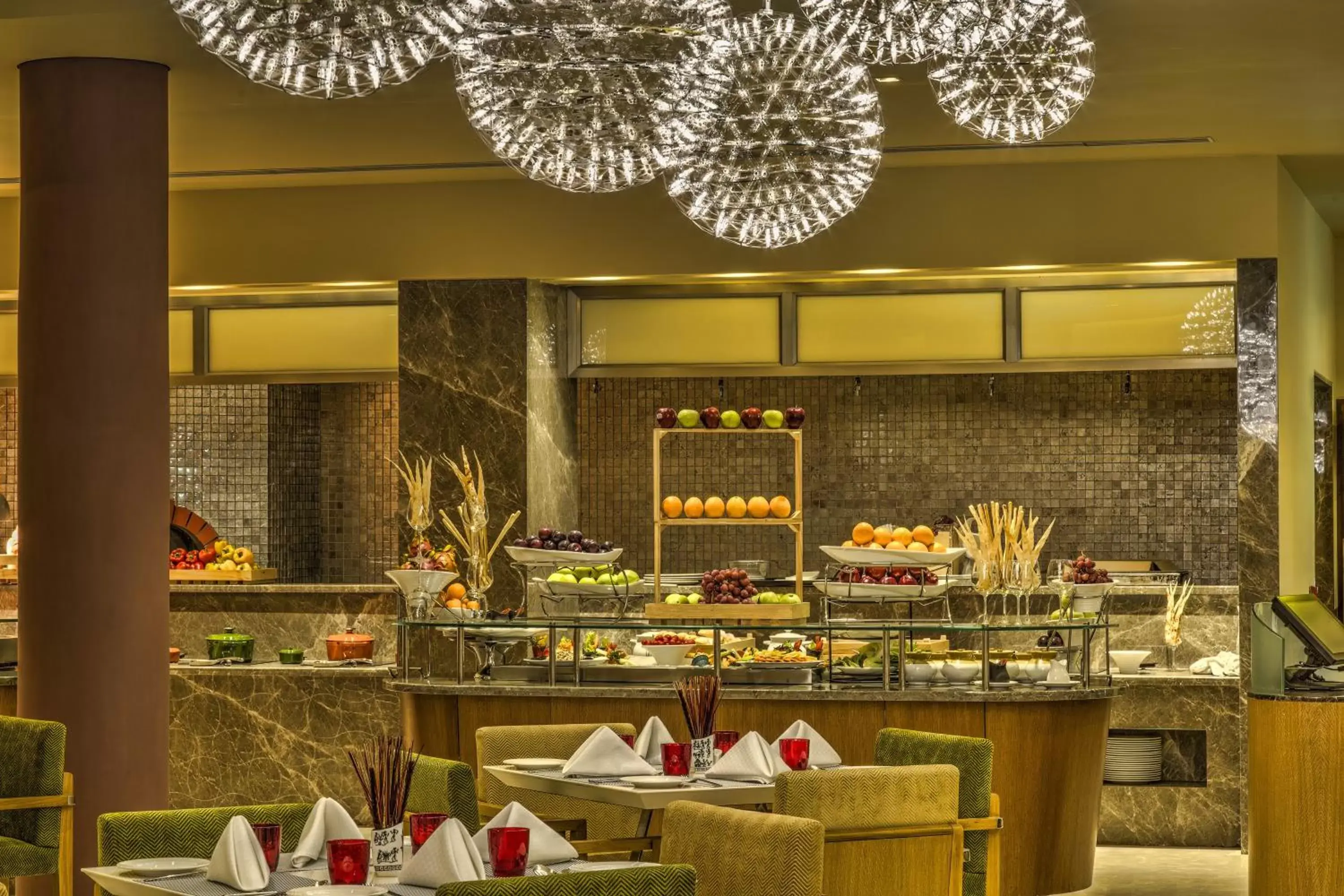 Restaurant/places to eat in Gateway Nashik Restaurant/places to eat in Gateway Nashik