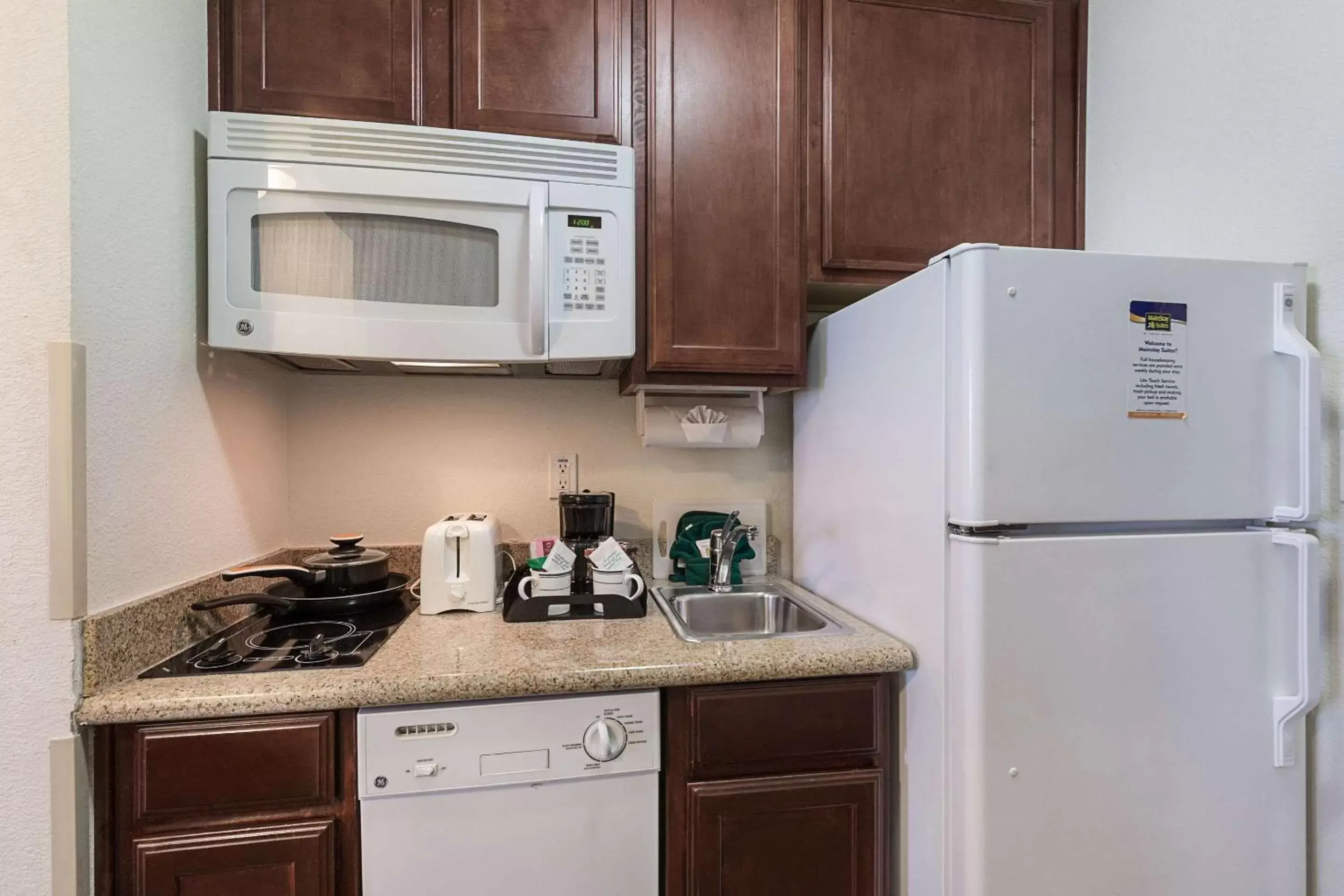 Queen Suite - Accessible/Non-Smoking in MainStay Suites Texas Medical Center/Reliant Park