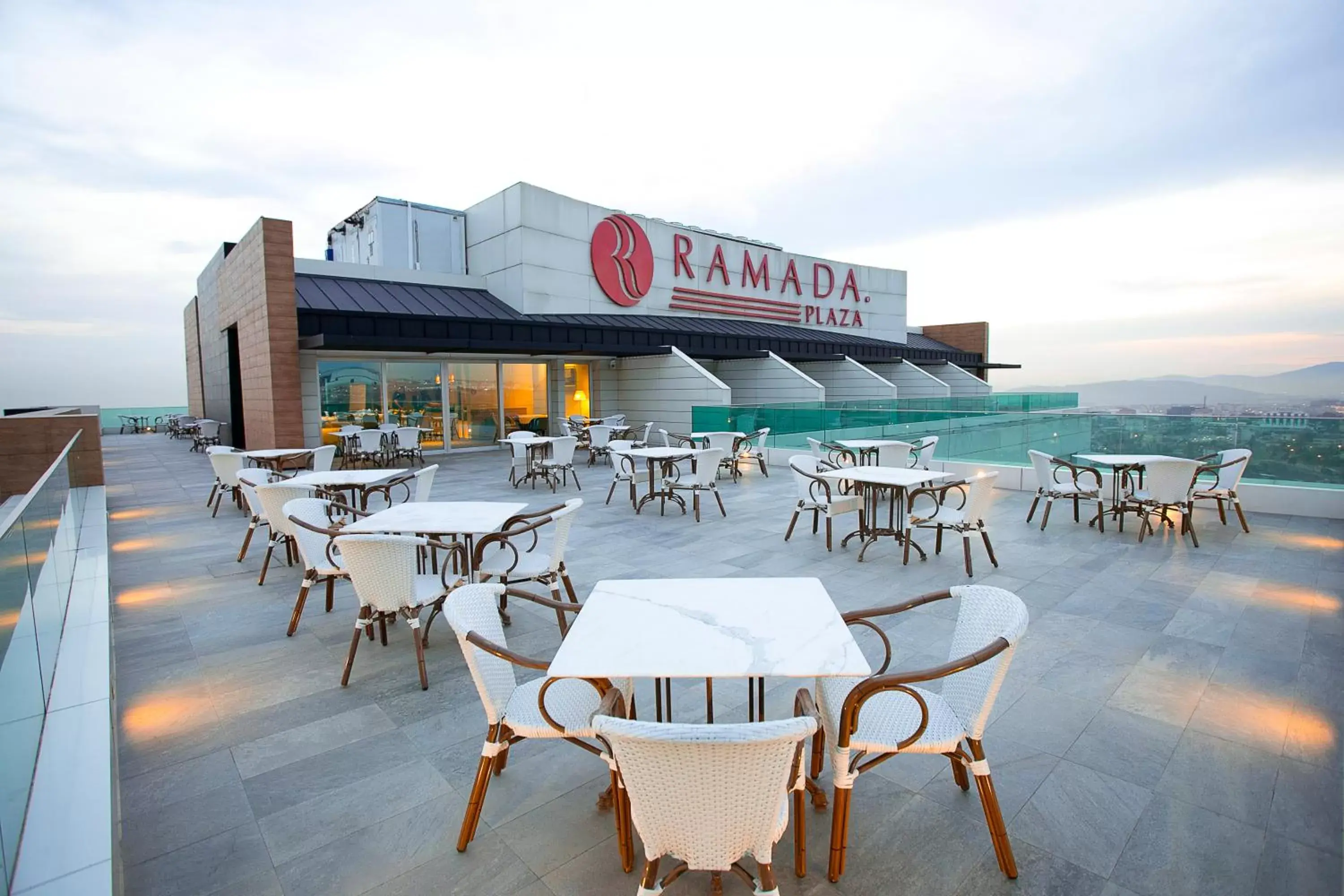Patio, Restaurant/Places to Eat in Ramada Plaza by Wyndham Istanbul Asia Airport