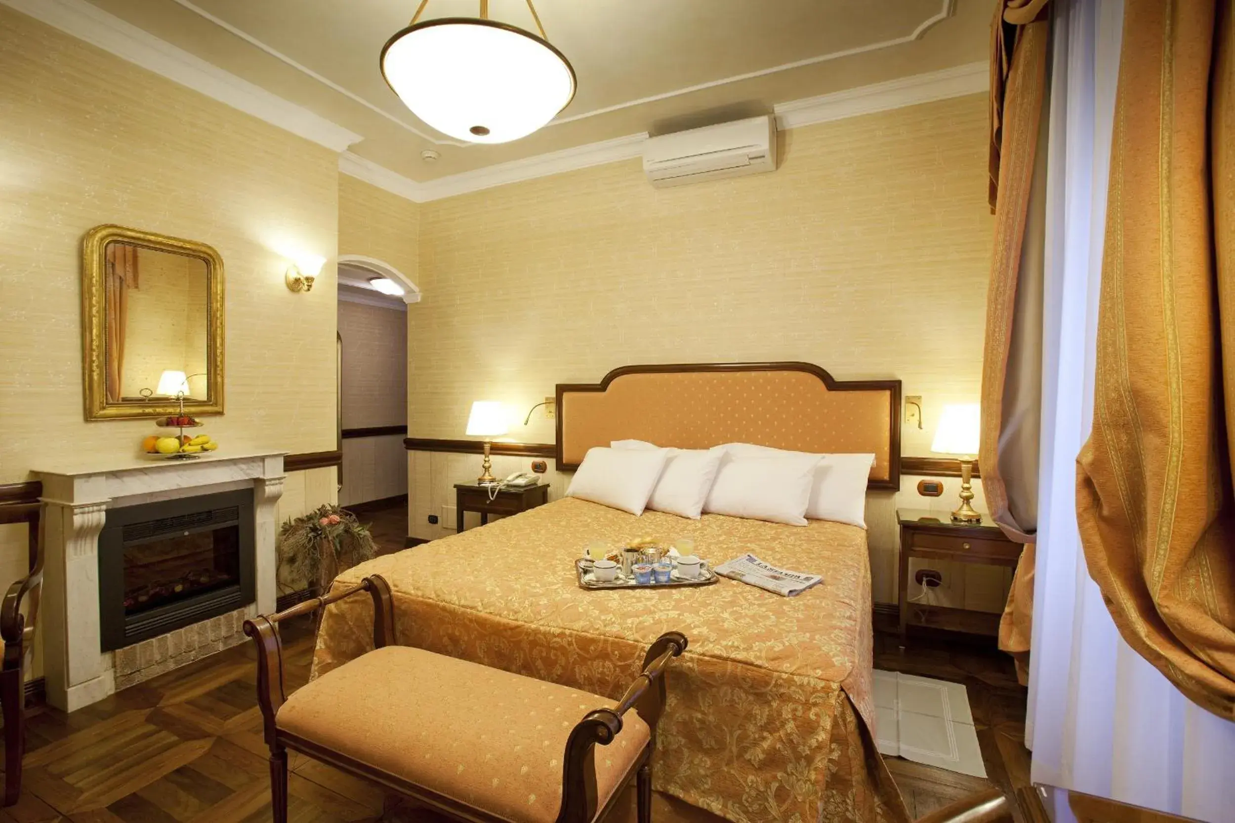 Bed in Hotel Principe di Piemonte