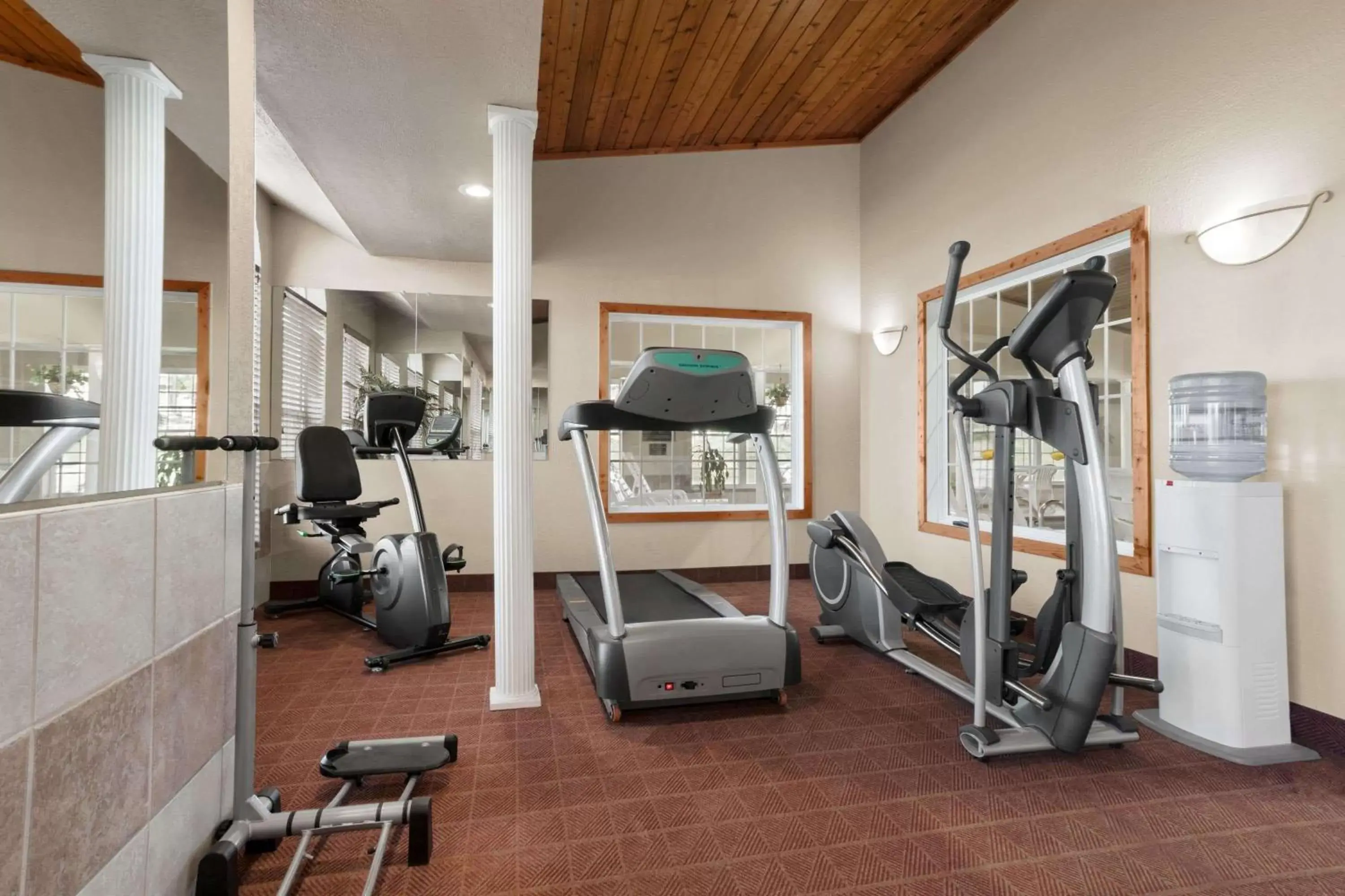 Fitness centre/facilities, Fitness Center/Facilities in Ramada by Wyndham Elizabethtown