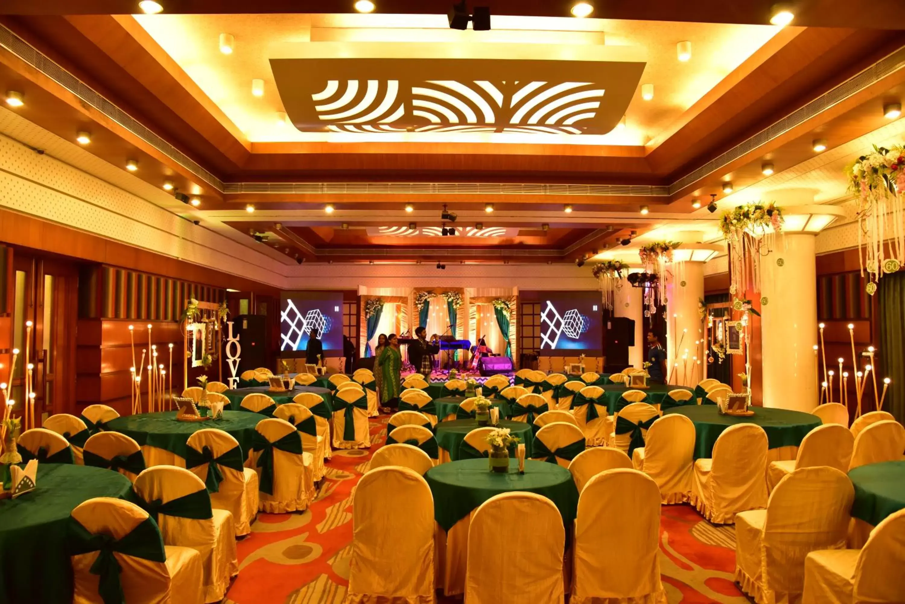 Banquet Facilities in Vishwaratna Hotel