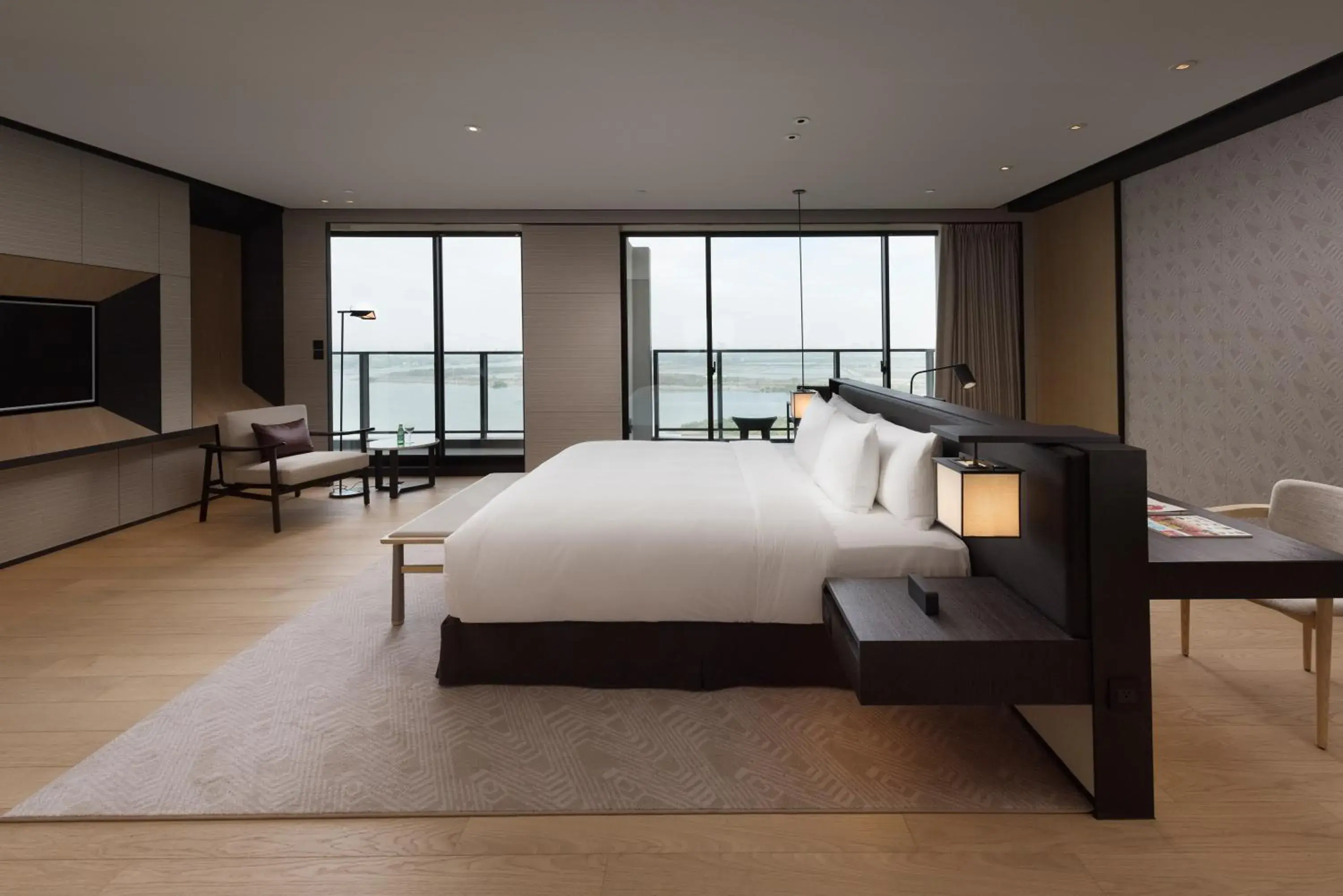 Bedroom in Crowne Plaza Tainan, an IHG Hotel