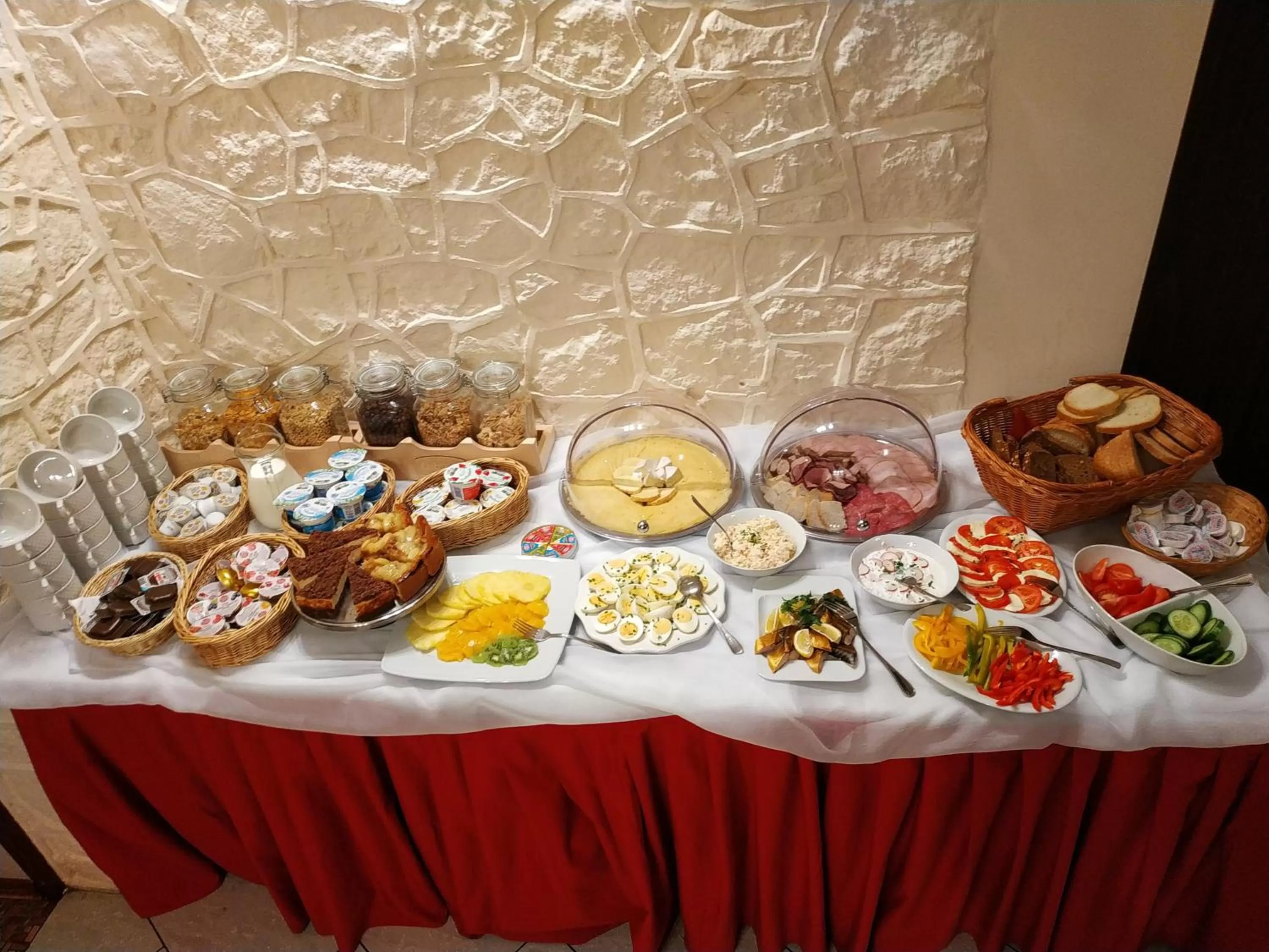 Food and drinks in Hotel Vistula