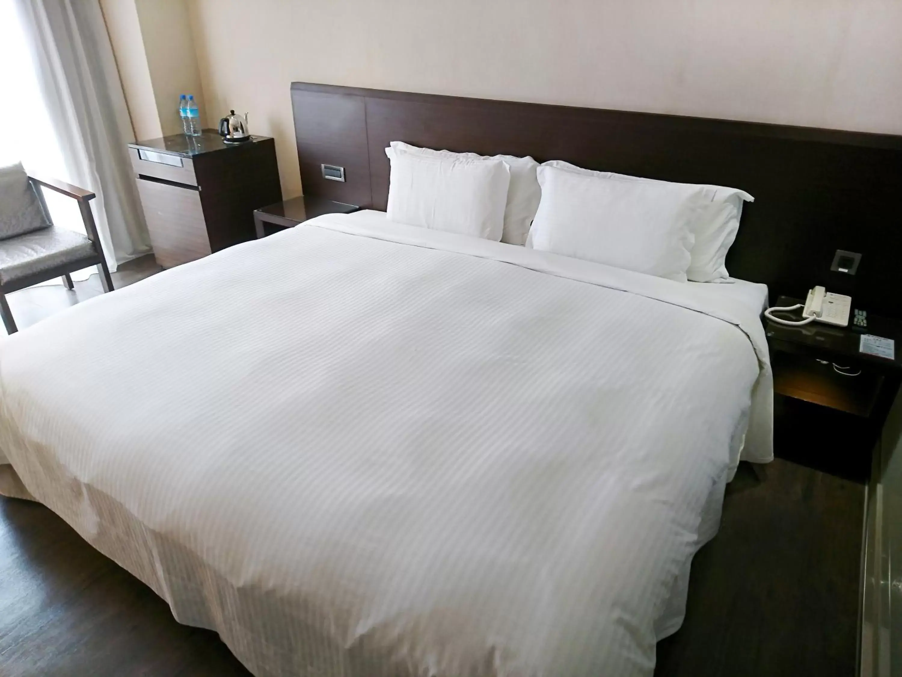 Bed in Century Hotel Taoyuan