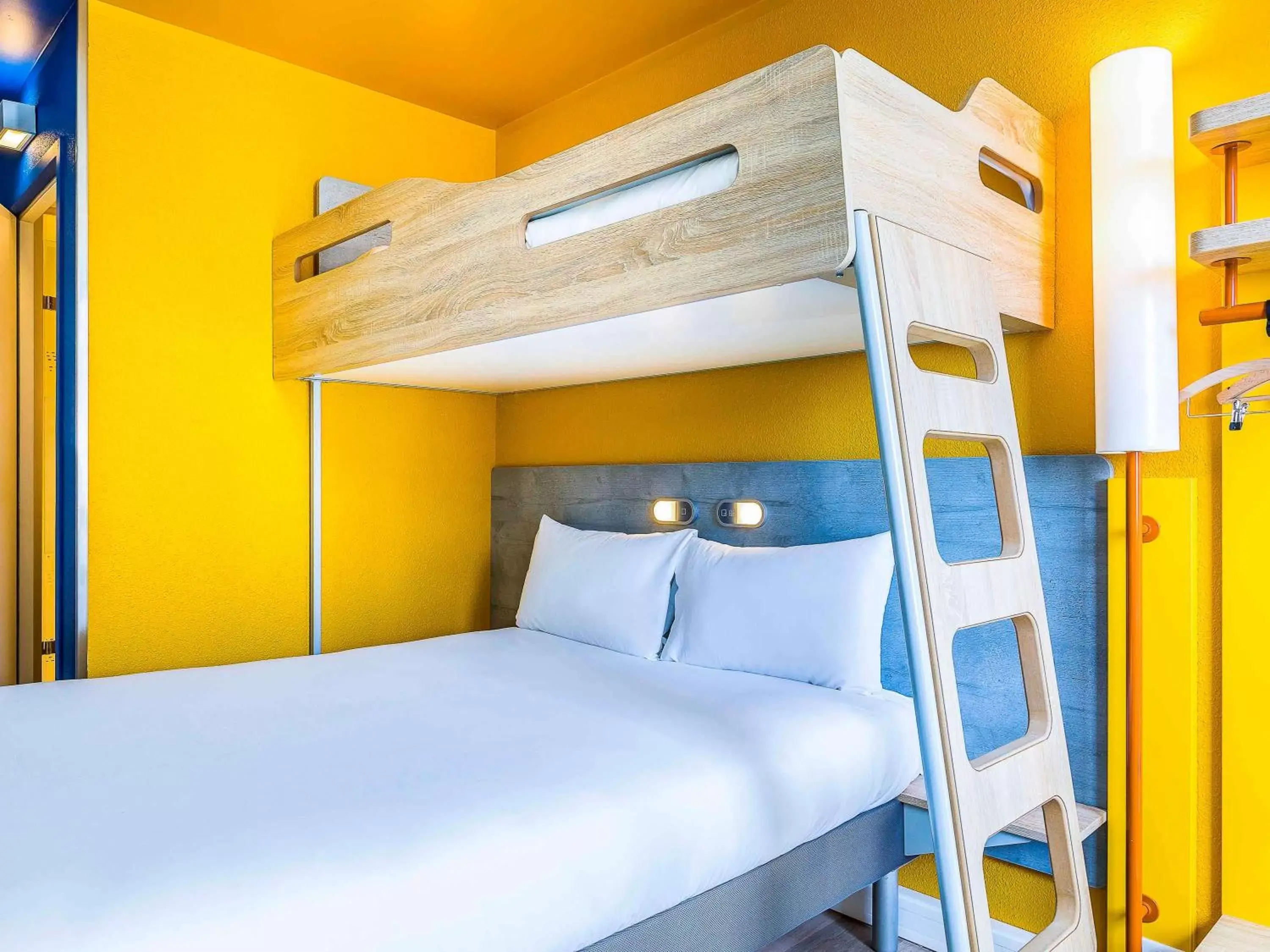 Property building, Bunk Bed in ibis budget Fontainebleau Avon