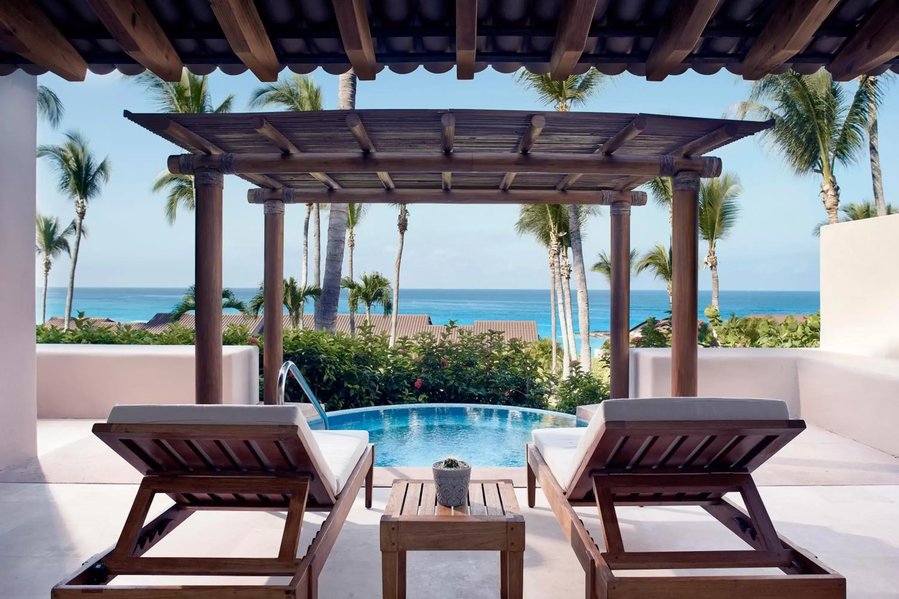 Balcony/Terrace, Swimming Pool in Four Seasons Resort Punta Mita