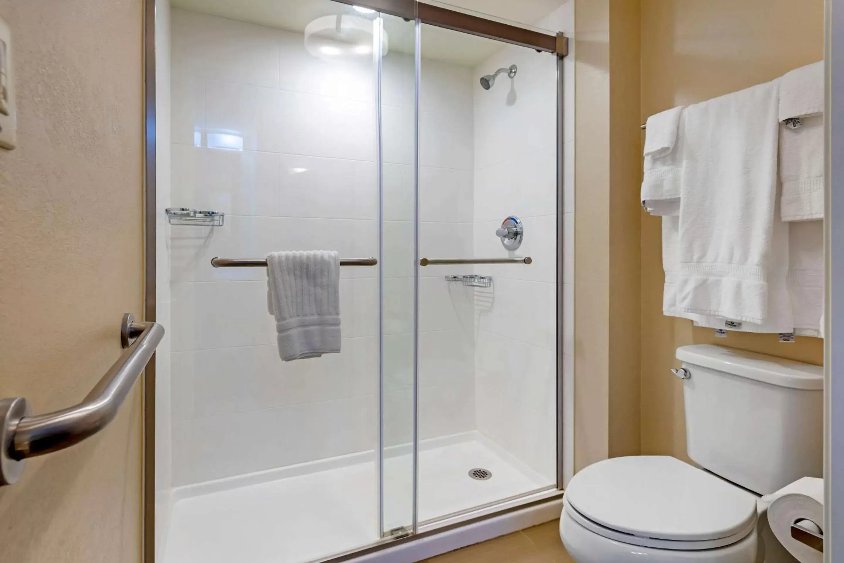 Bathroom in Comfort Inn & Suites Wilkes Barre - Arena
