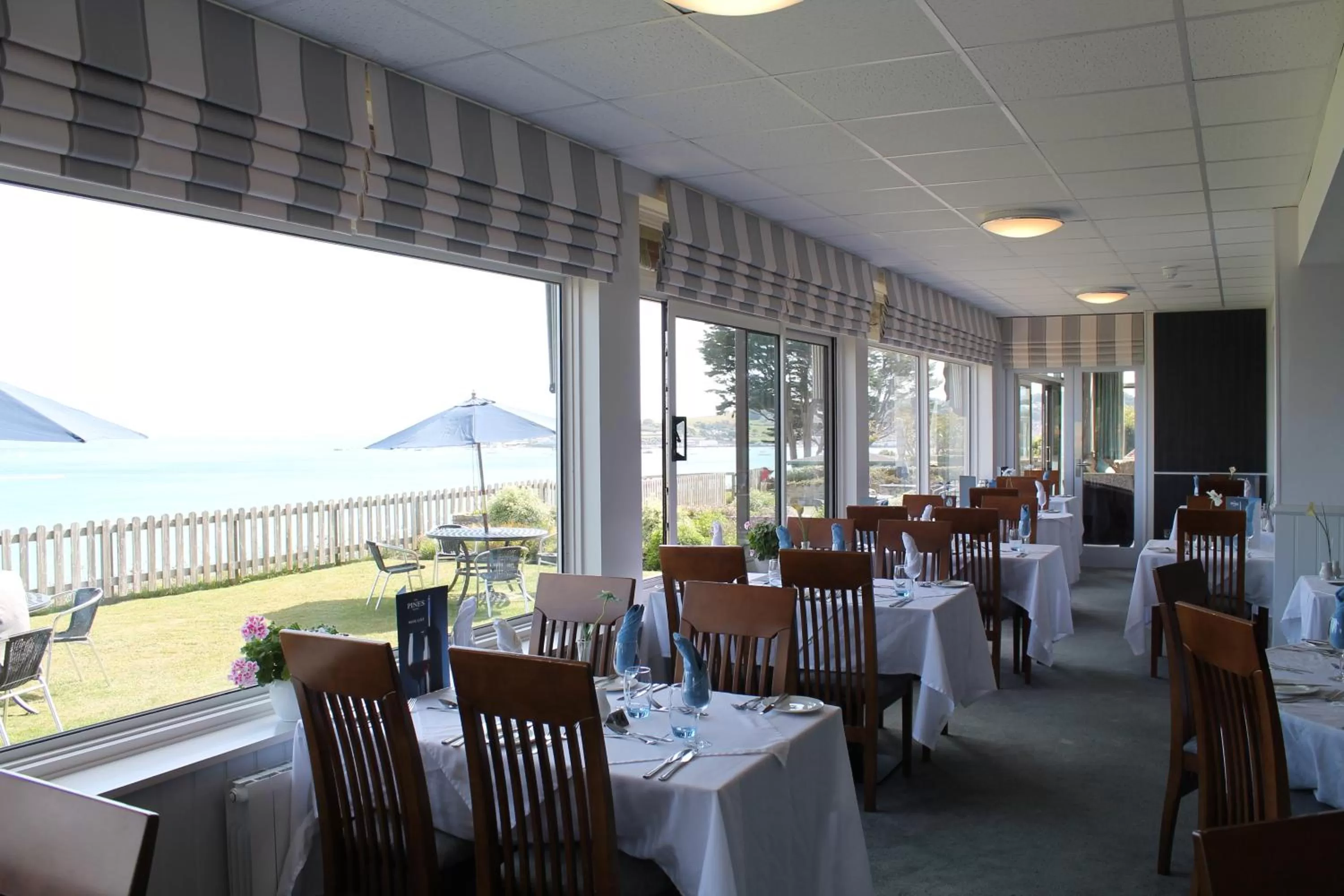 Restaurant/places to eat in The Pines Hotel