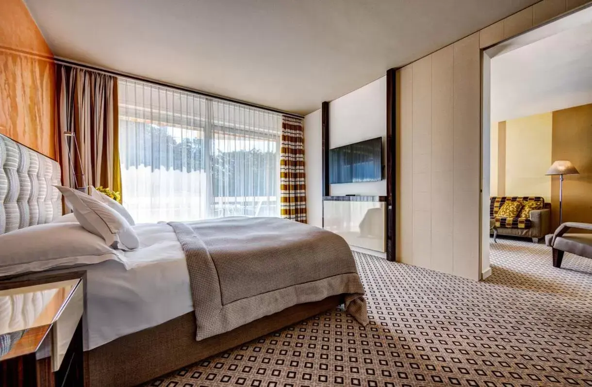 Bedroom, Bed in Hotel Eden Roc - The Leading Hotels of the World