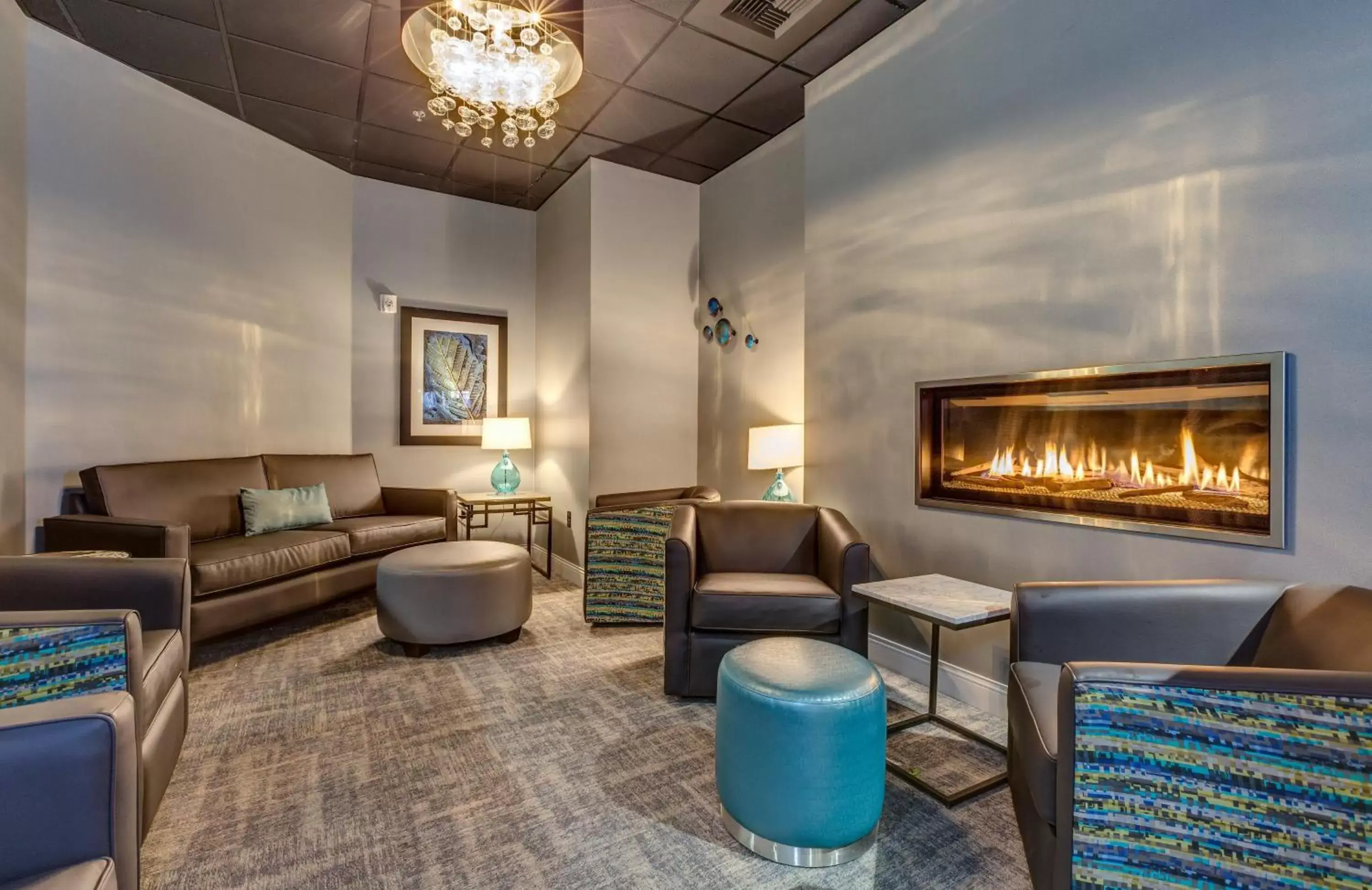 Restaurant/places to eat, Seating Area in Holiday Inn Bellingham, an IHG Hotel