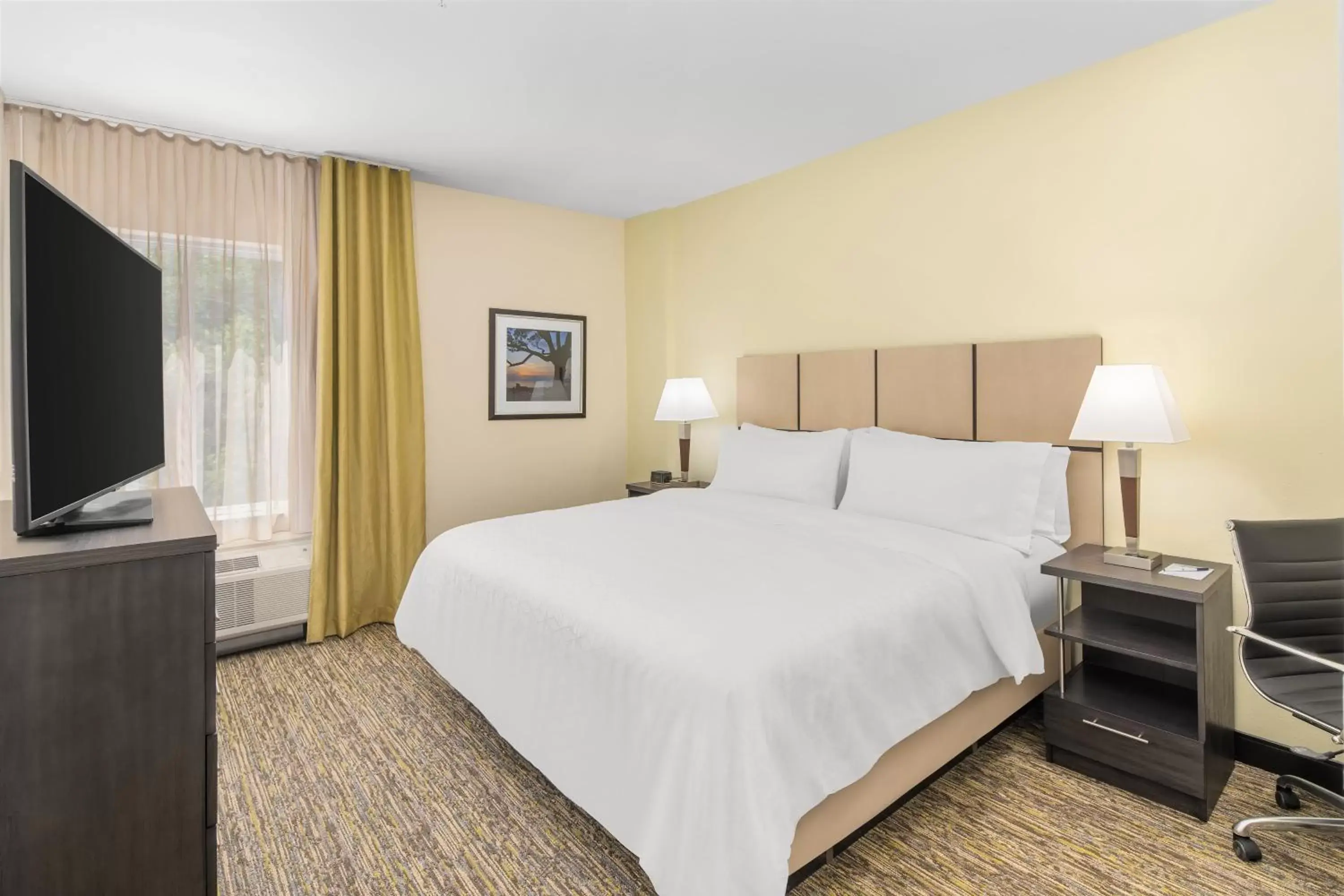 Photo of the whole room, Bed in Candlewood Suites - Newnan - Atlanta SW, an IHG Hotel