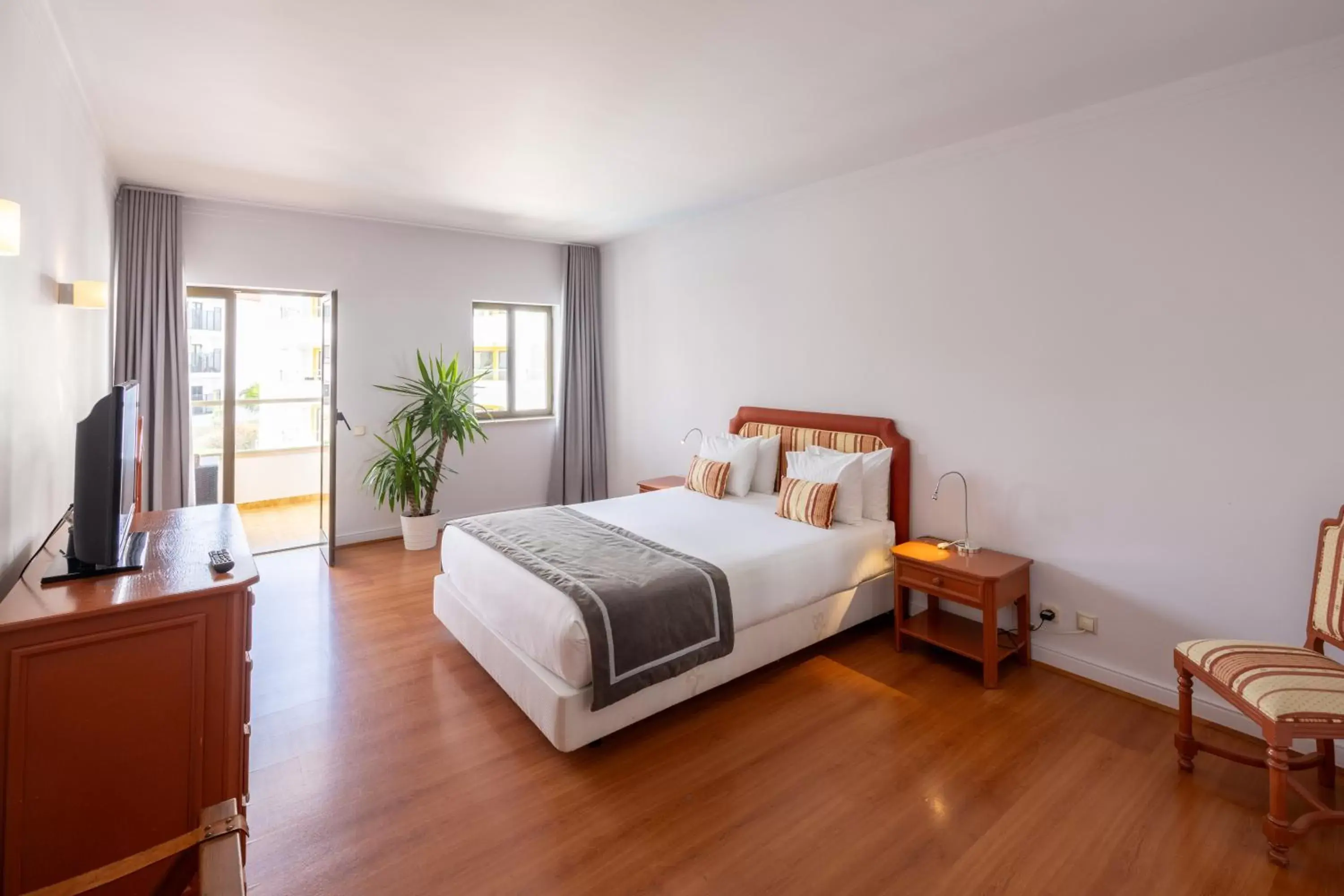 Bedroom in Clube do Lago Hotel