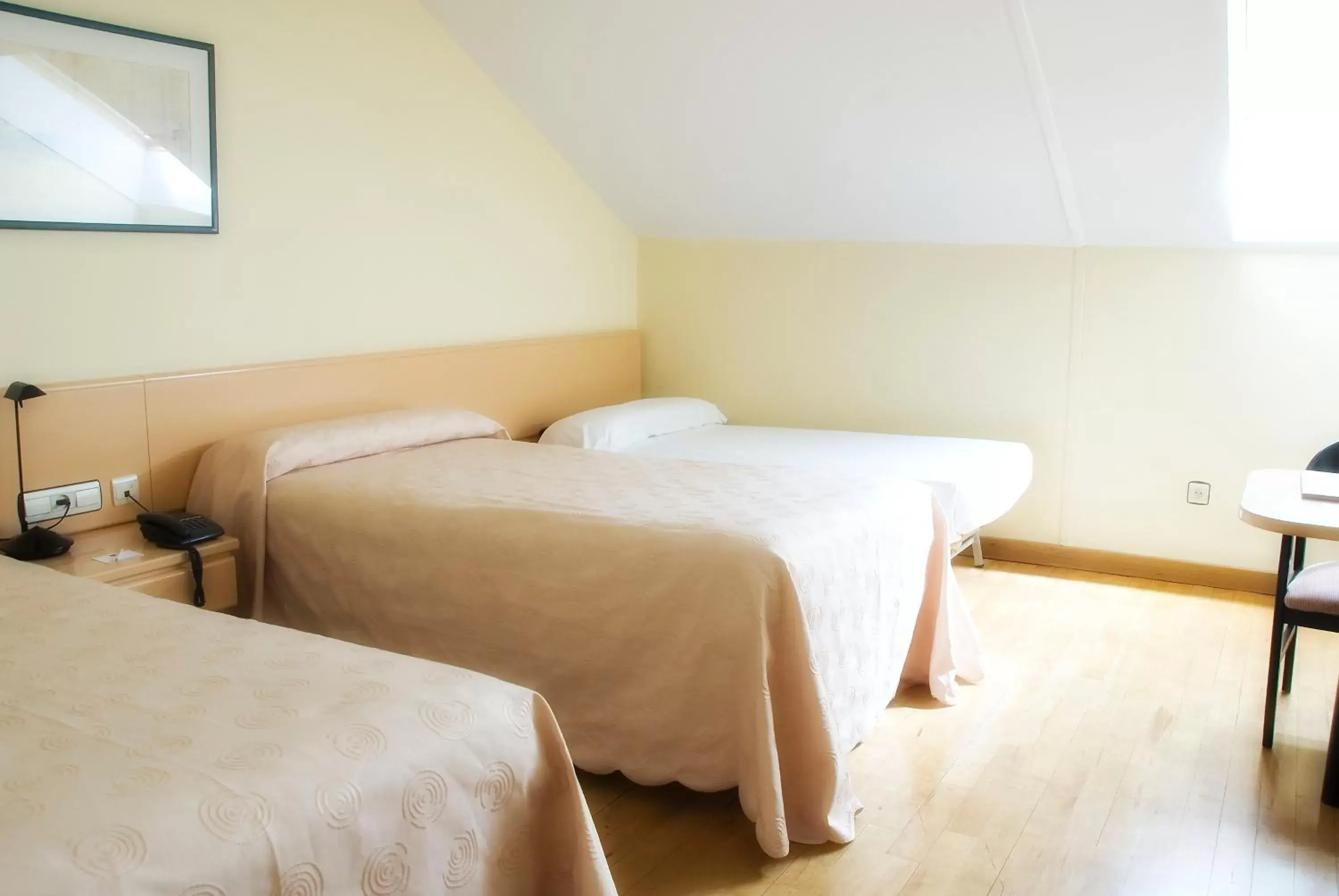 Bedroom, Bed in Parquesur