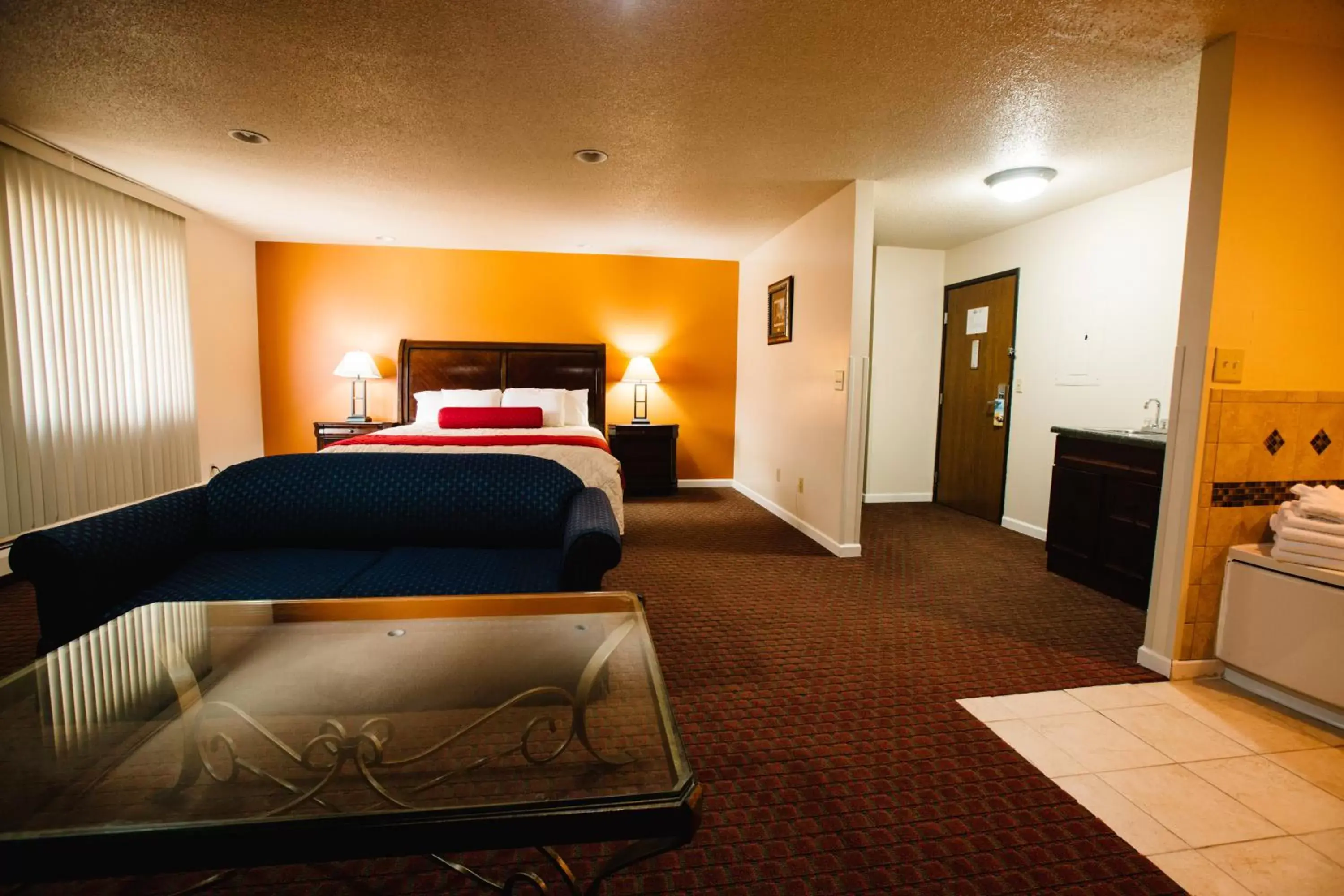 Photo of the whole room, Bed in Days Inn by Wyndham Minot