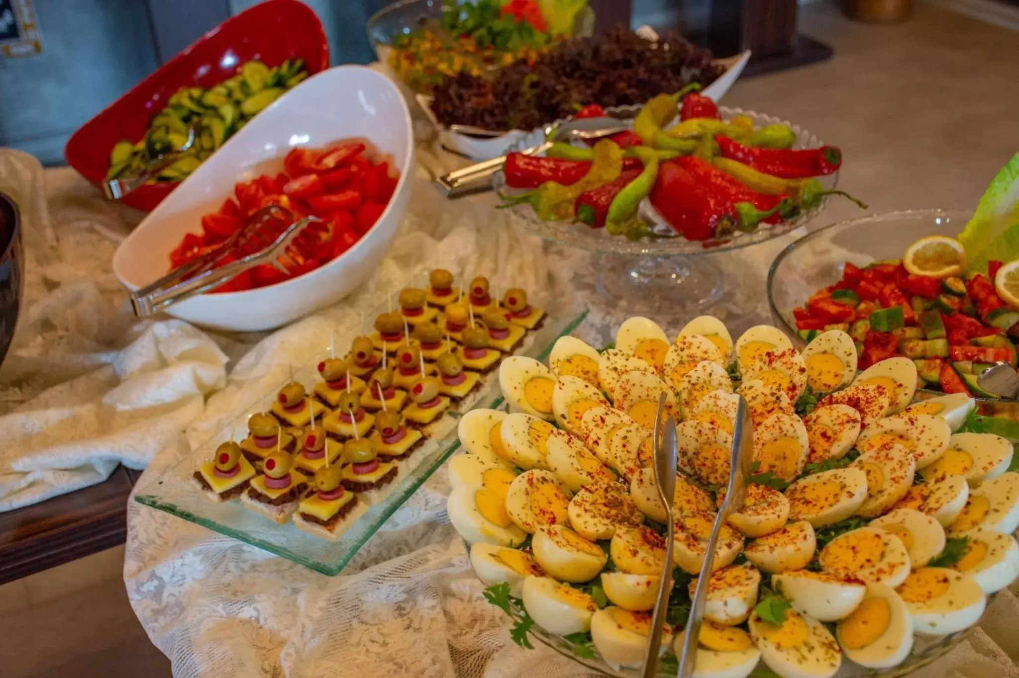 Buffet breakfast in Green Palace Suite Hotel Buffet breakfast in Green Palace Suite Hotel