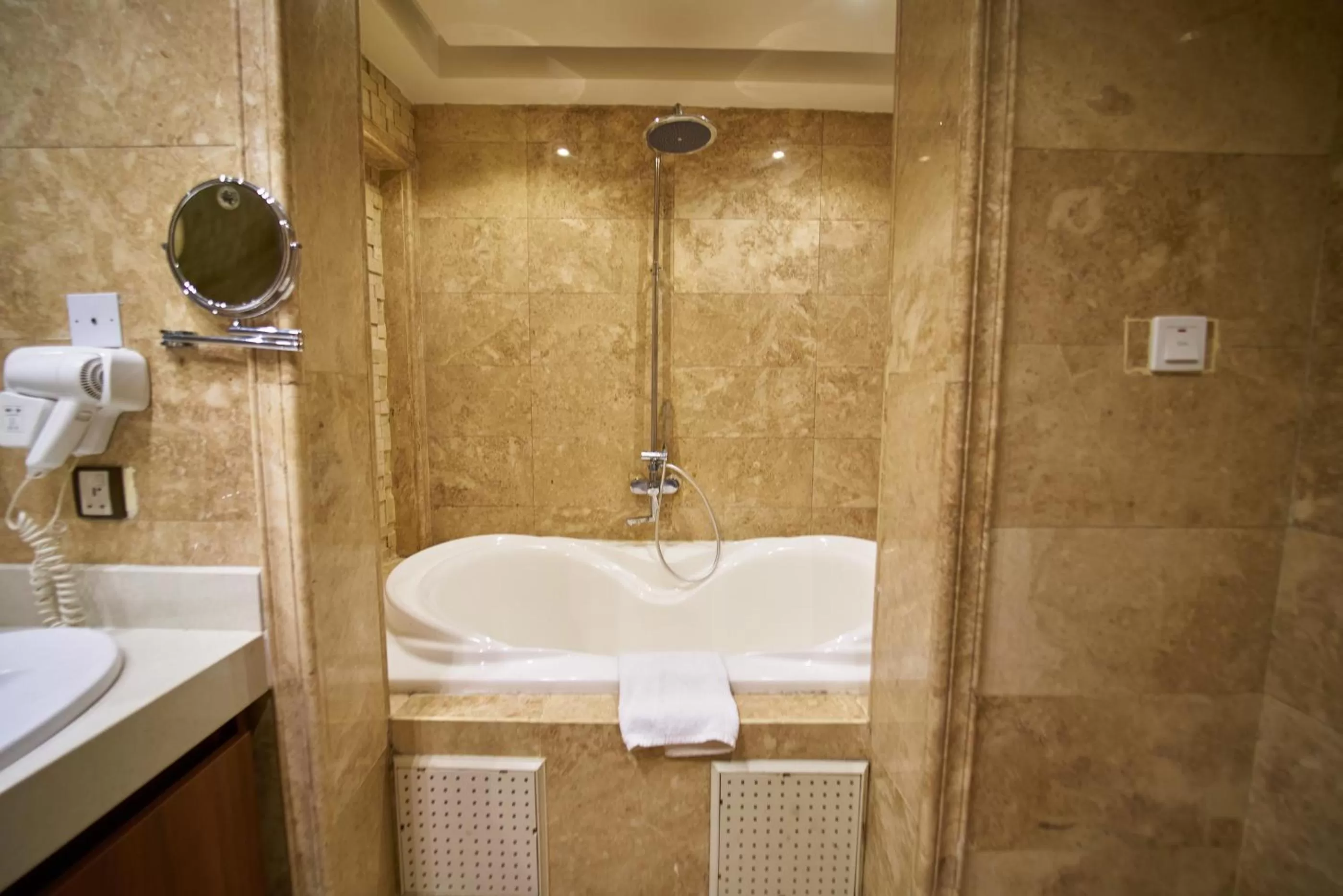 Bath in The Lilygate Lagos