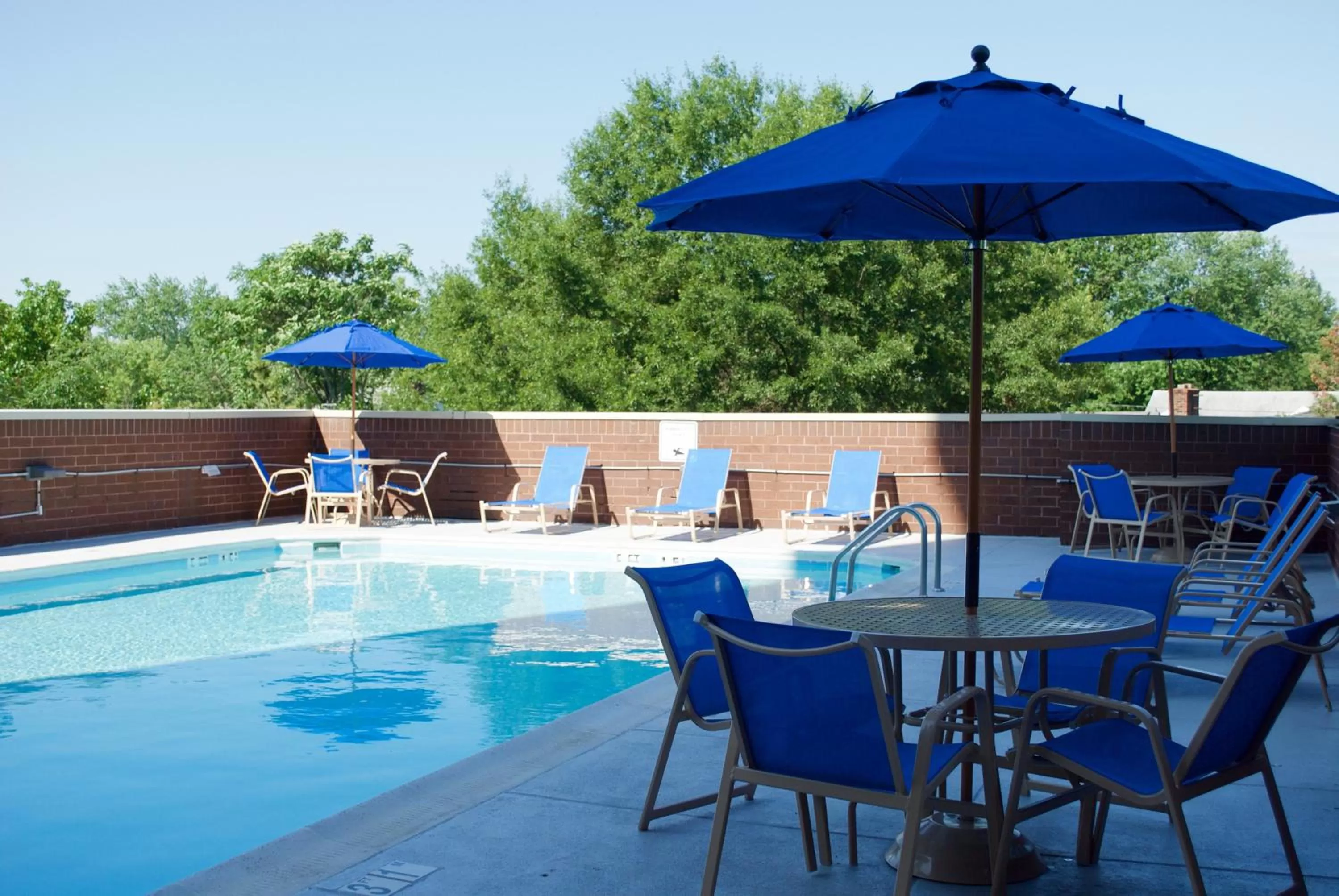Swimming pool in Holiday Inn Arlington at Ballston by IHG