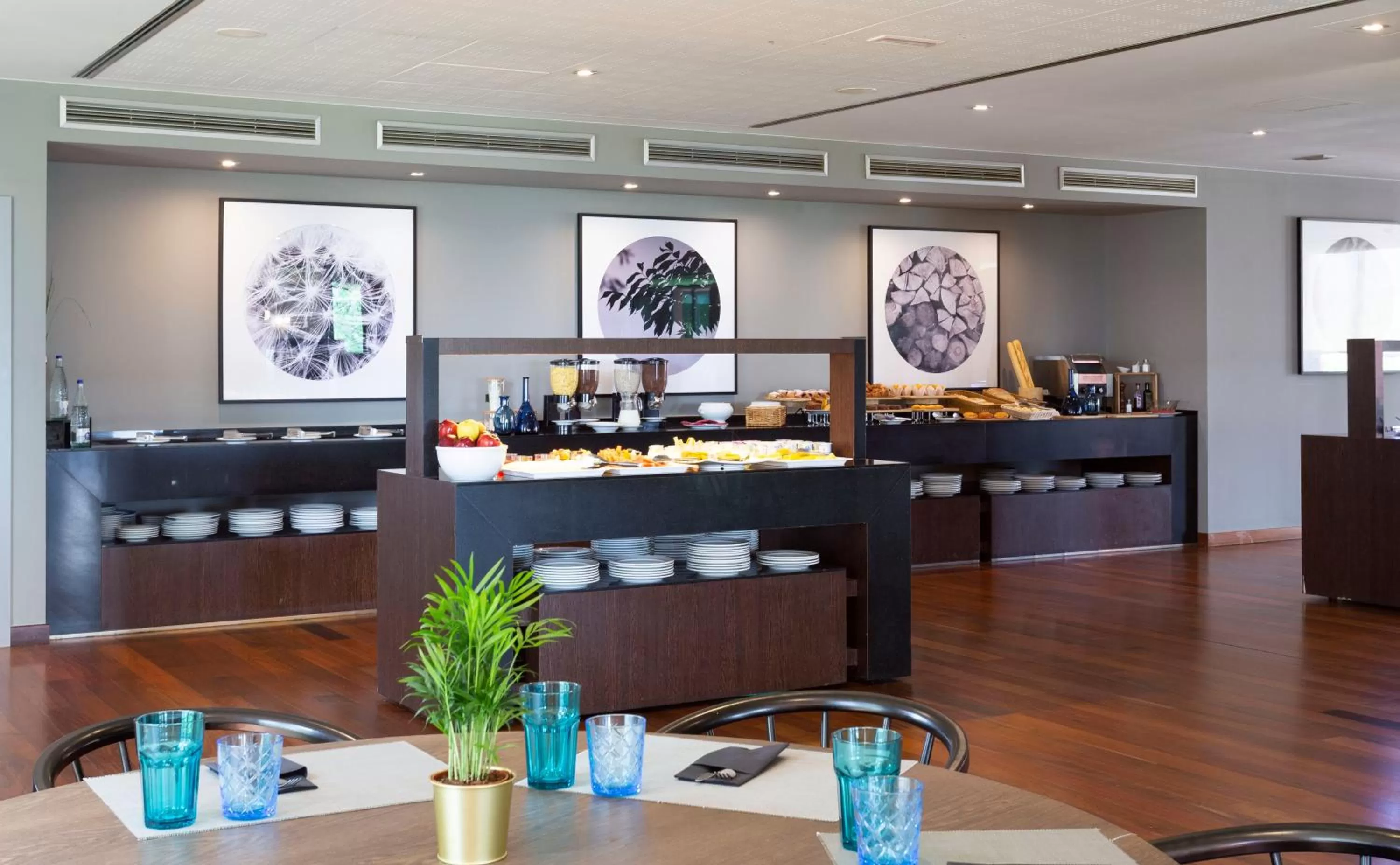 Restaurant/places to eat in Dolce by Wyndham Barcelona Resort