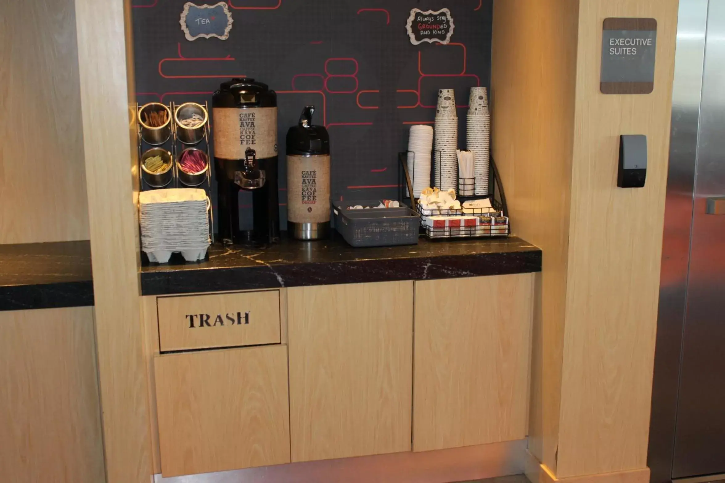 Coffee/tea facilities in Aloft Syracuse Inner Harbor