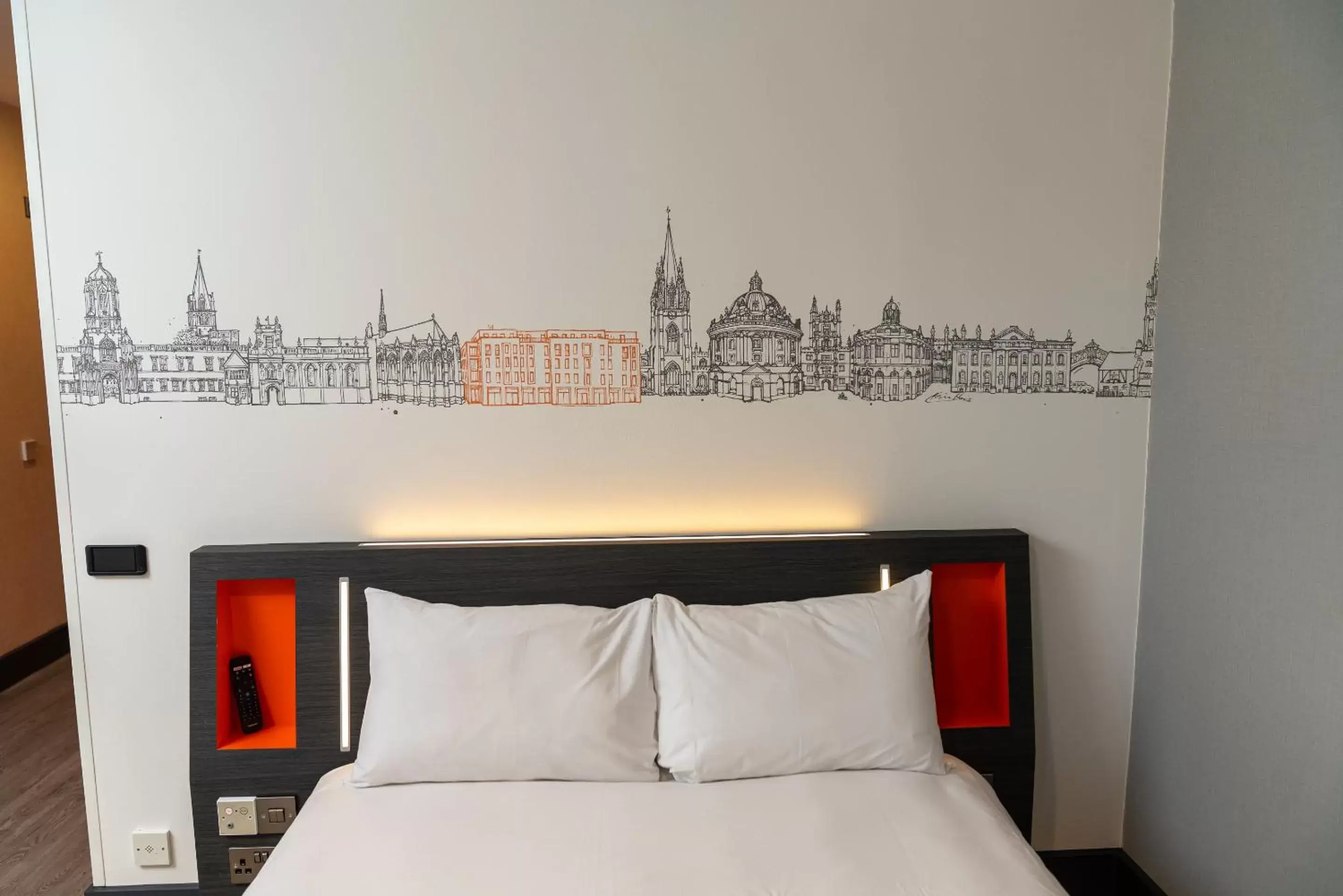 Bedroom, Bed in easyHotel Oxford Bedroom, Bed in easyHotel Oxford